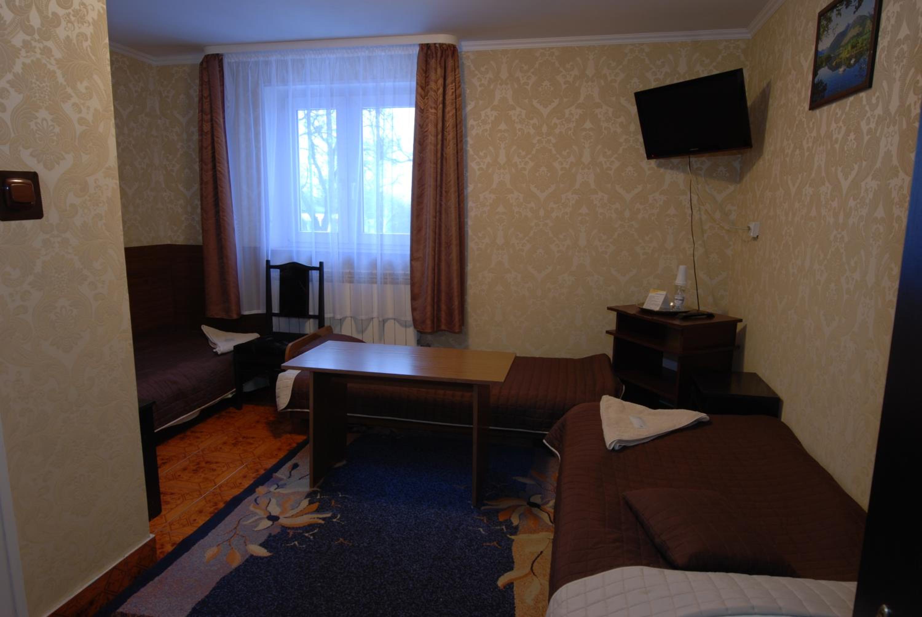 Standard Triple Room - Photo 4
