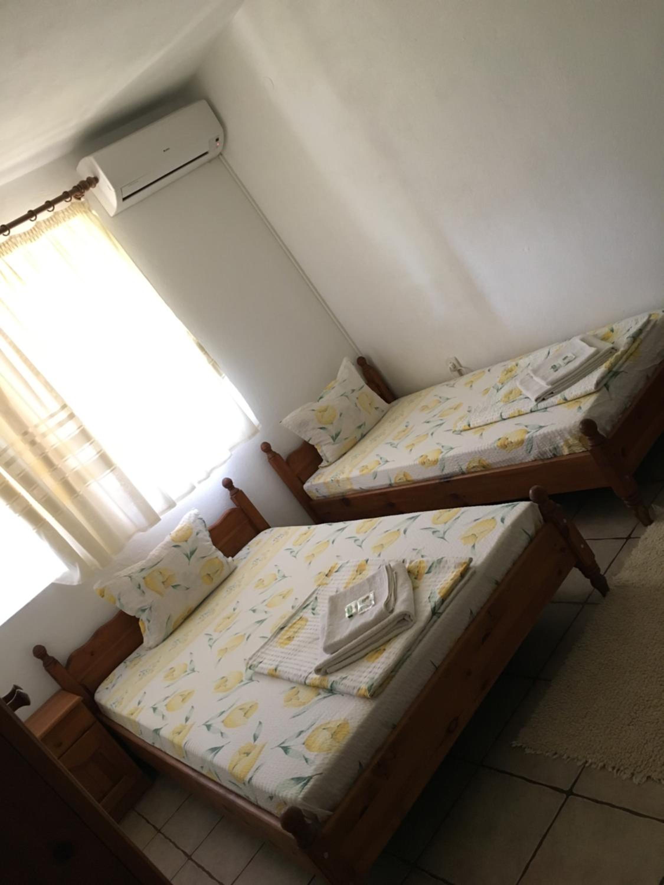 Double or Twin Room - Photo 7