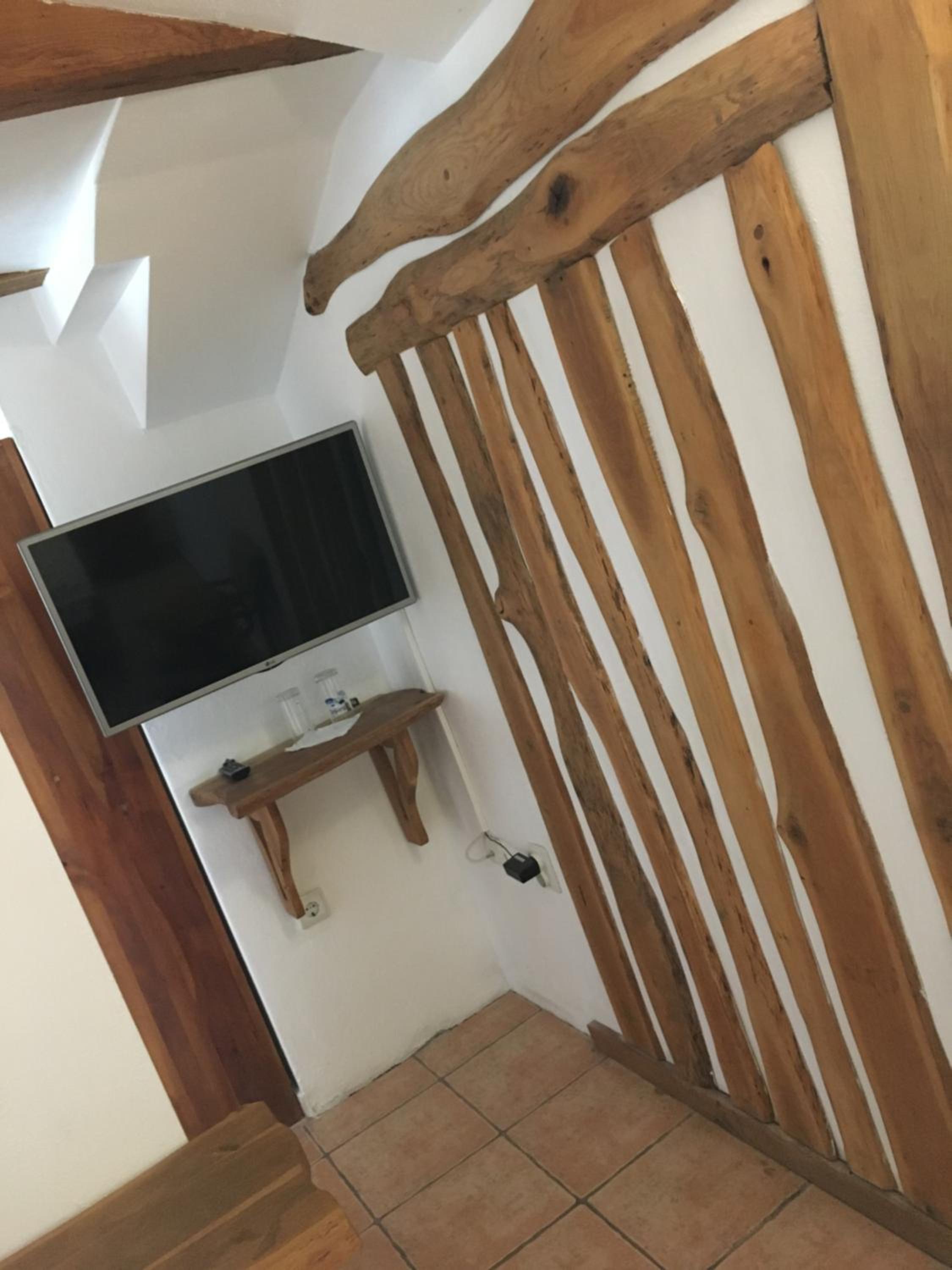 Double or Twin Room - Photo 6