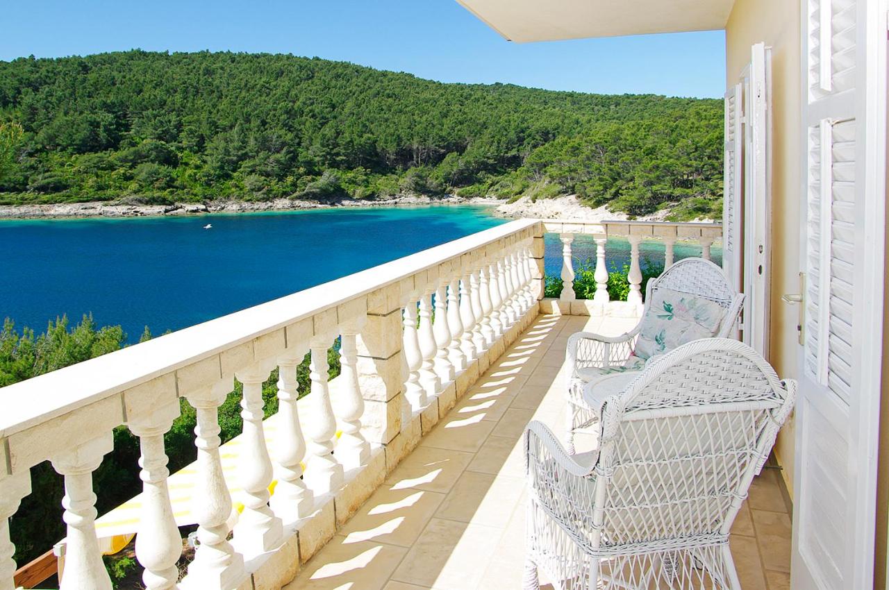 Villa - Beach Front photo 2