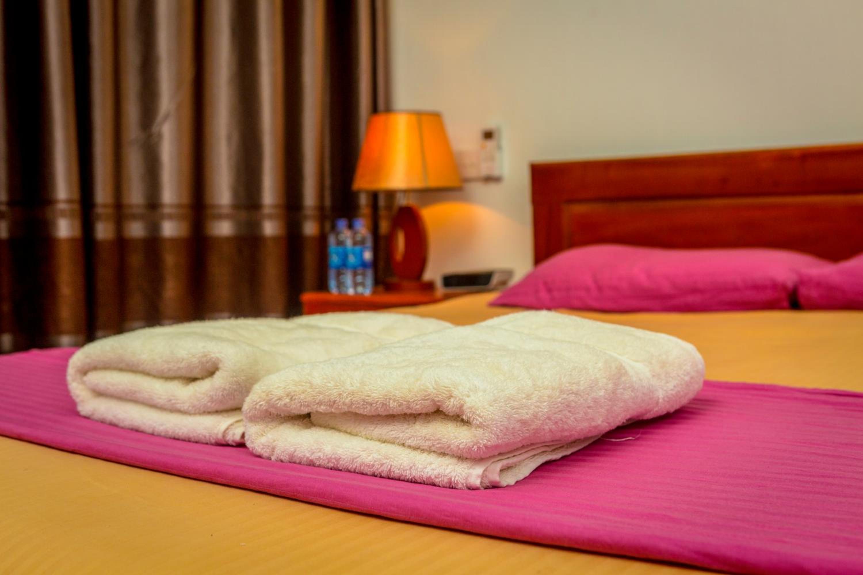 Deluxe Double Room with Balcony photo 3