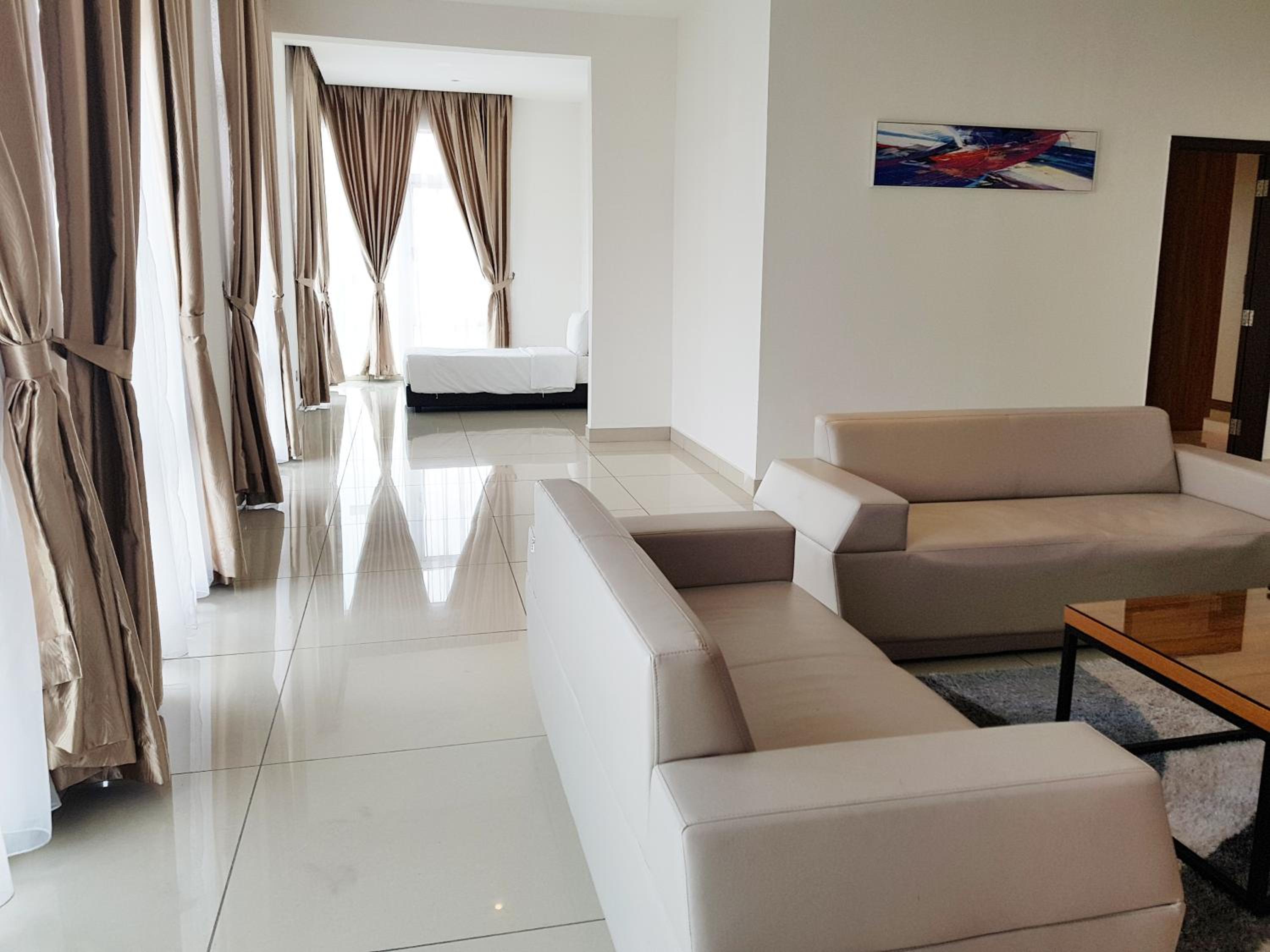 Penthouse 3 Bedroom +1