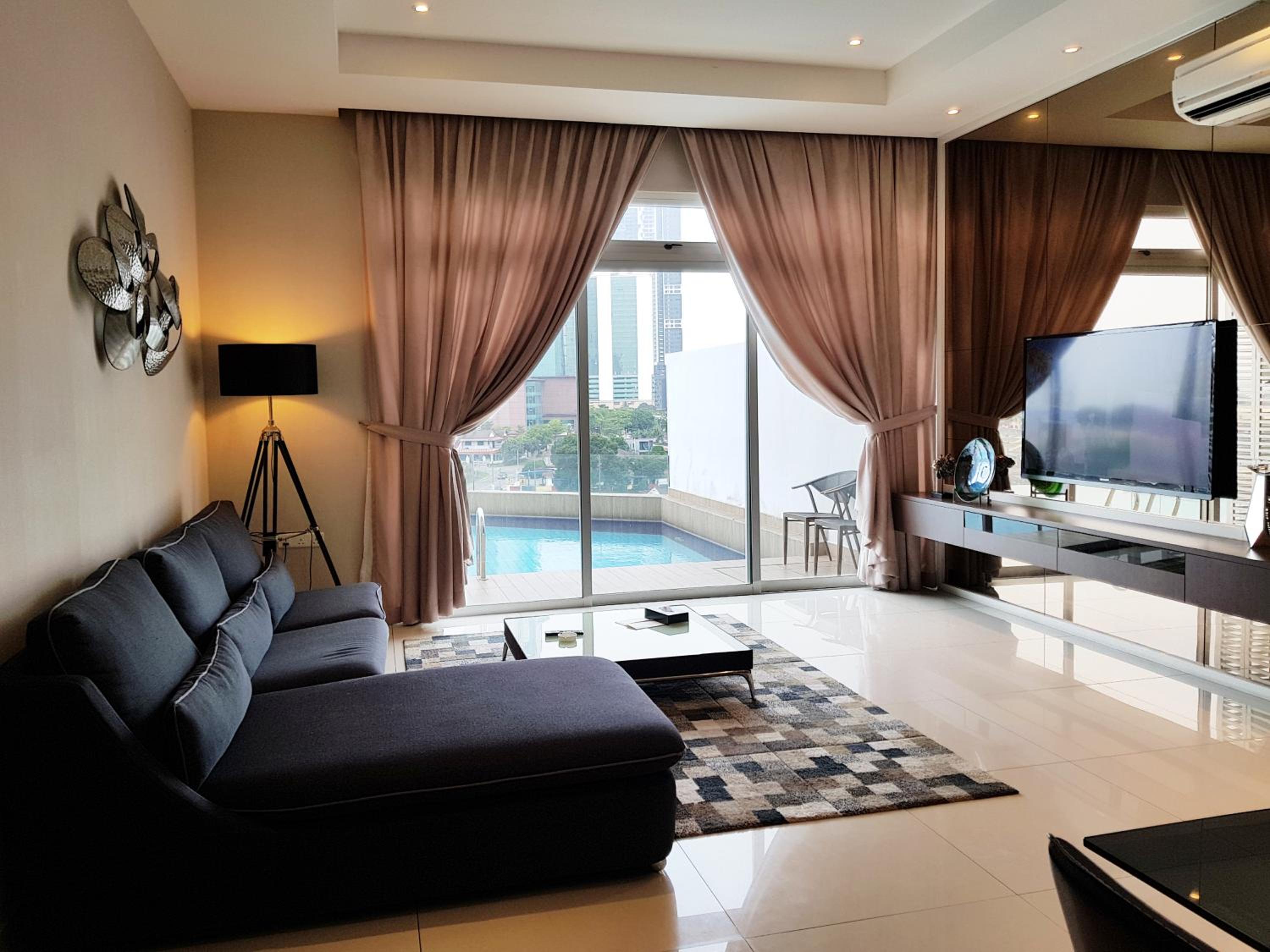 2 Bedroom Premier Apartment with Private Pool – 1 King Bed & 1 Queen Bed