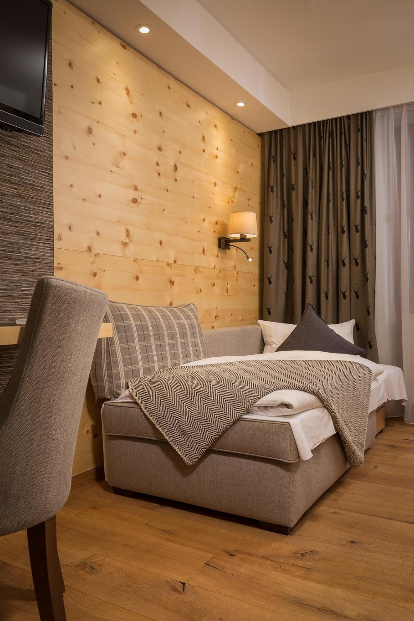 Luxury Triple Room photo 2