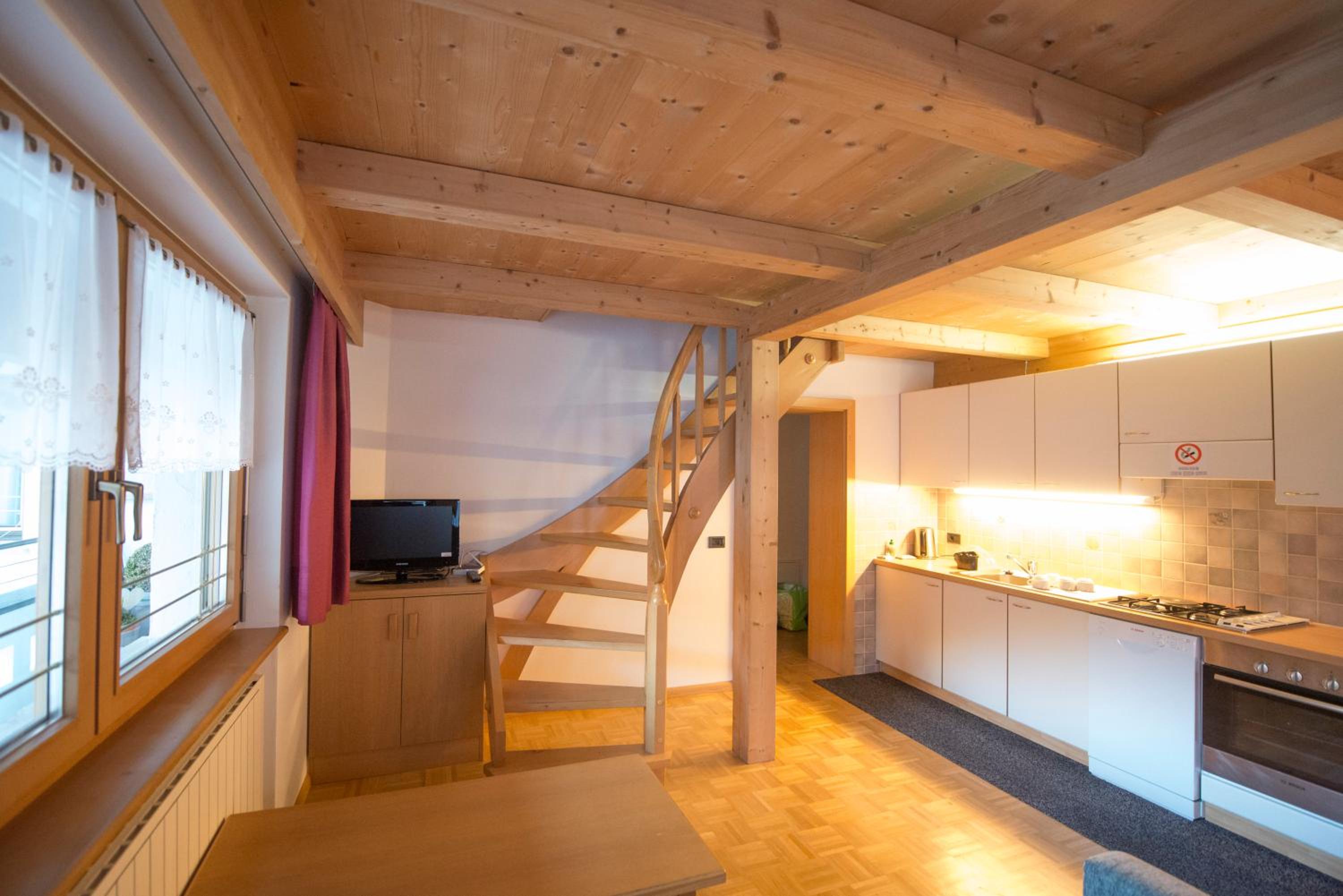 Two-Bedroom Apartment (8 Adults) - Split Level photo 1
