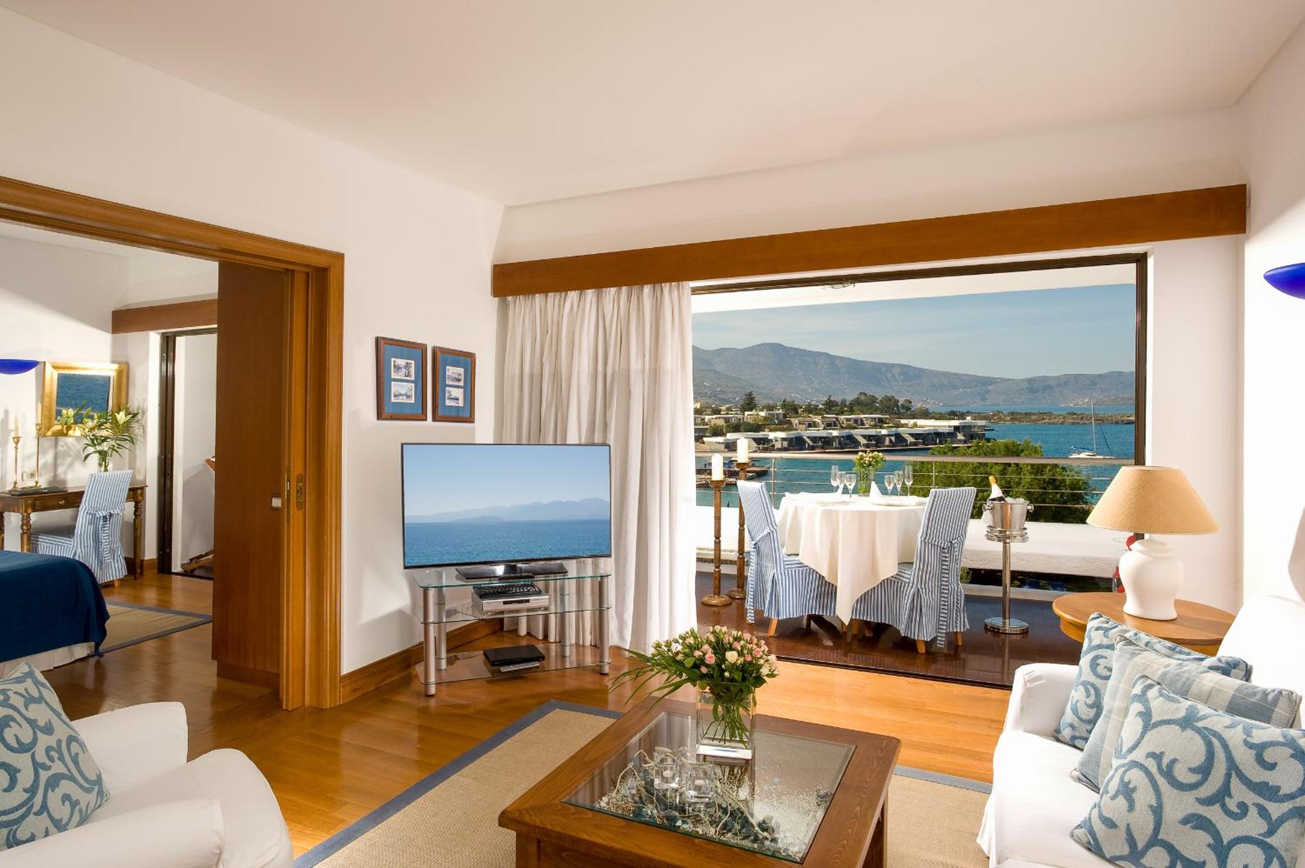 Family Hotel Suite Sea View (Two Bedrooms) - Photo 1