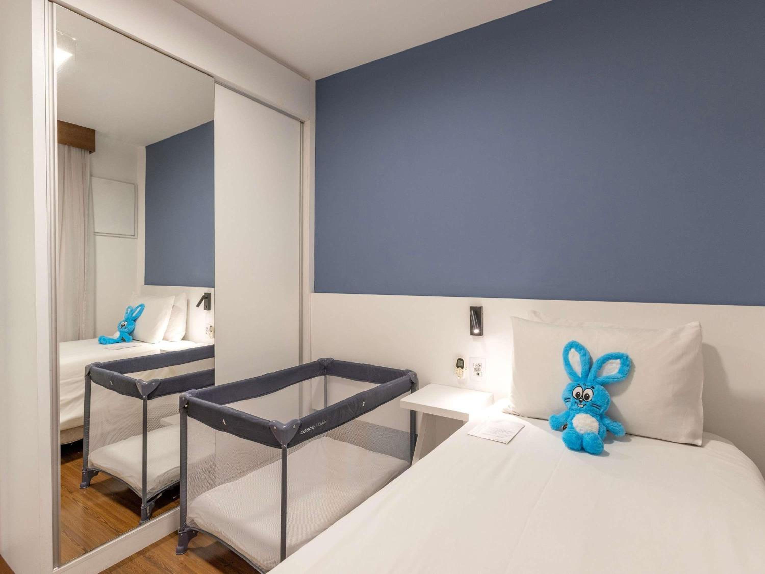 Family Room with Double Bed, Single Bed and Sofa Bed