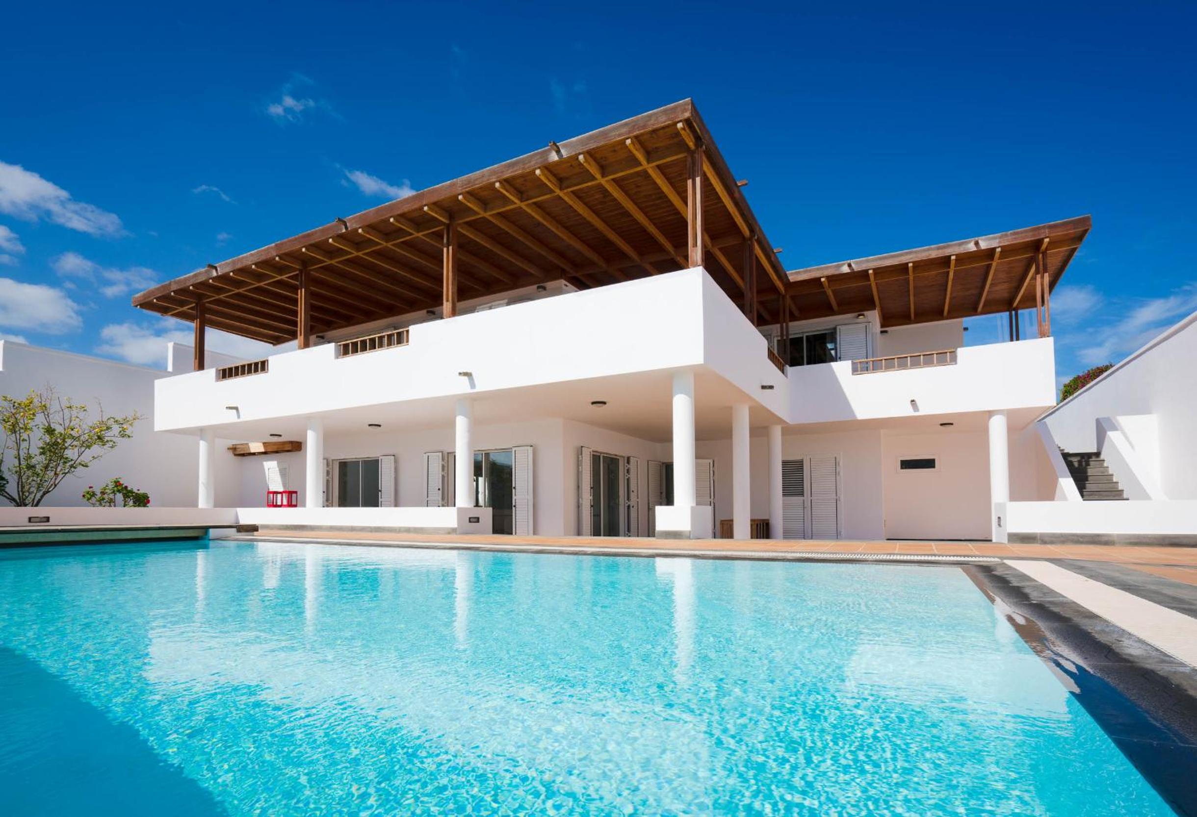 Villa with Private Pool photo 2