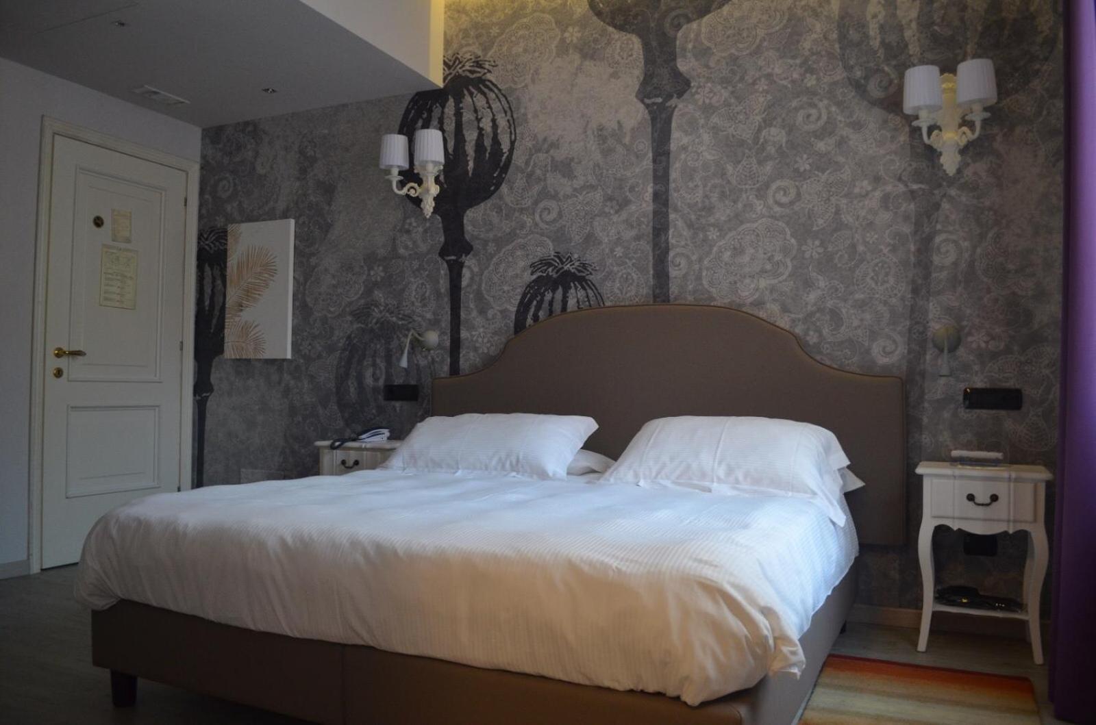 Suite - Photo 7