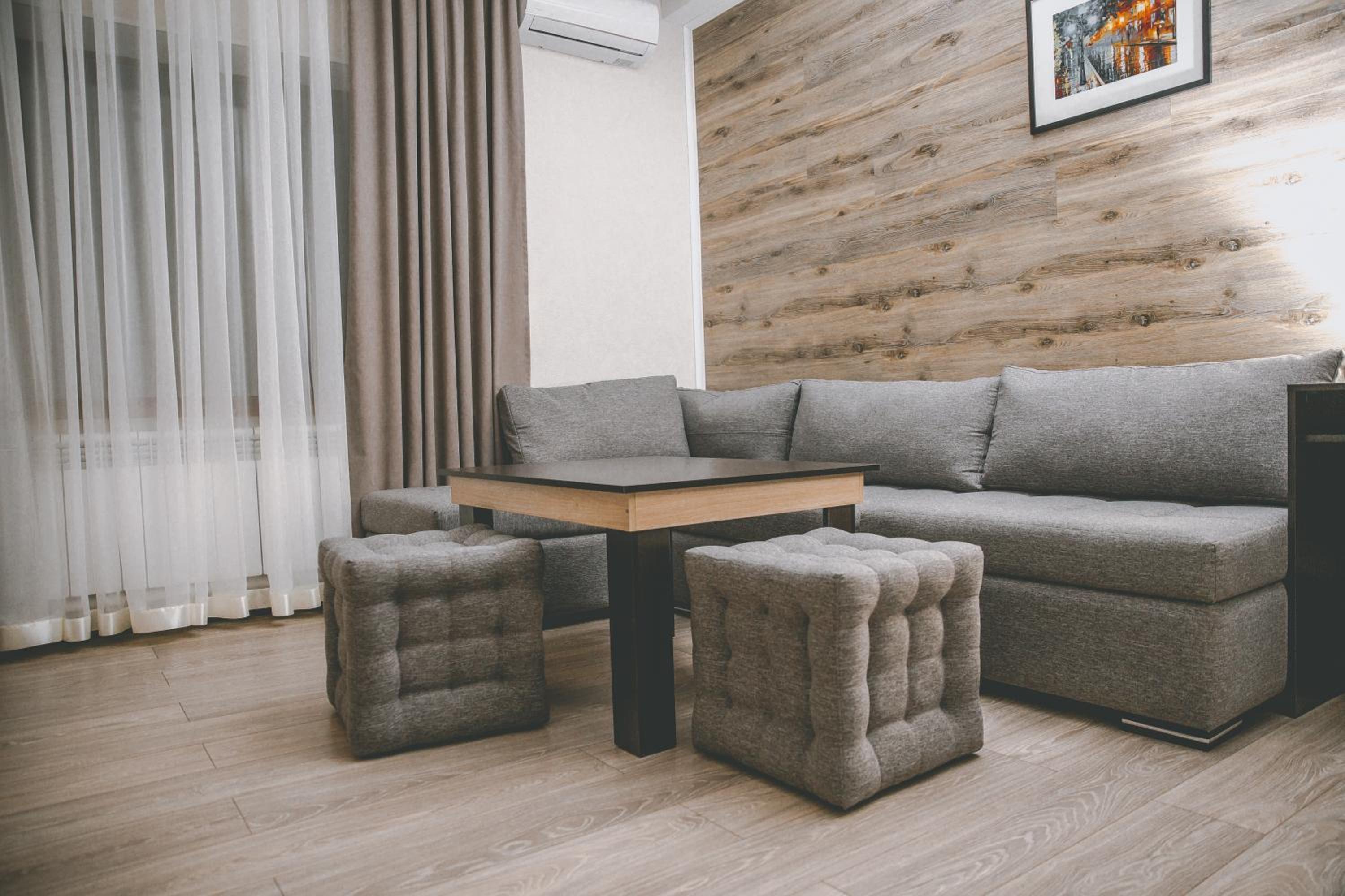 Standard Suite photo 2