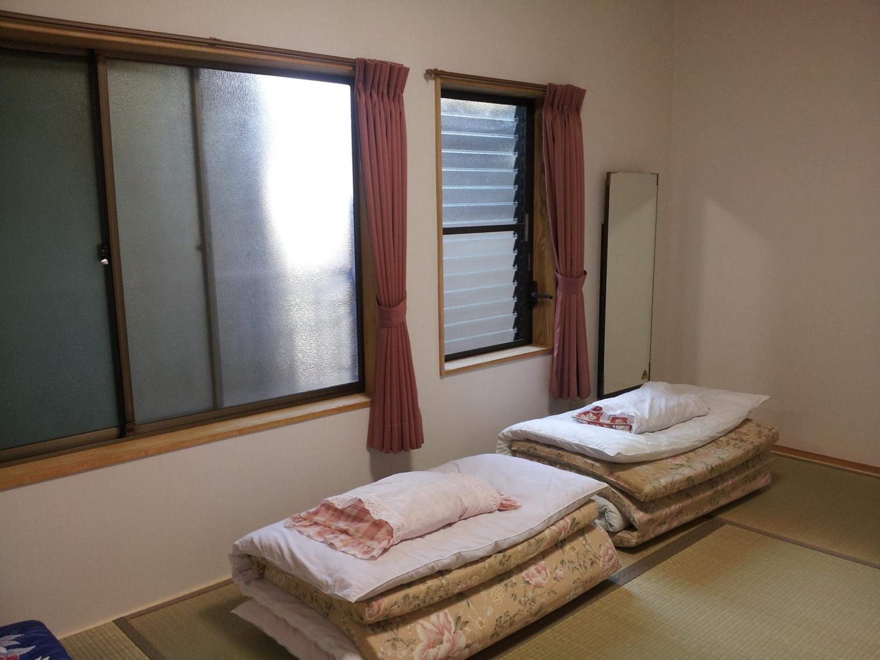 Japanese-Style Room with Shared Bathroom photo 1