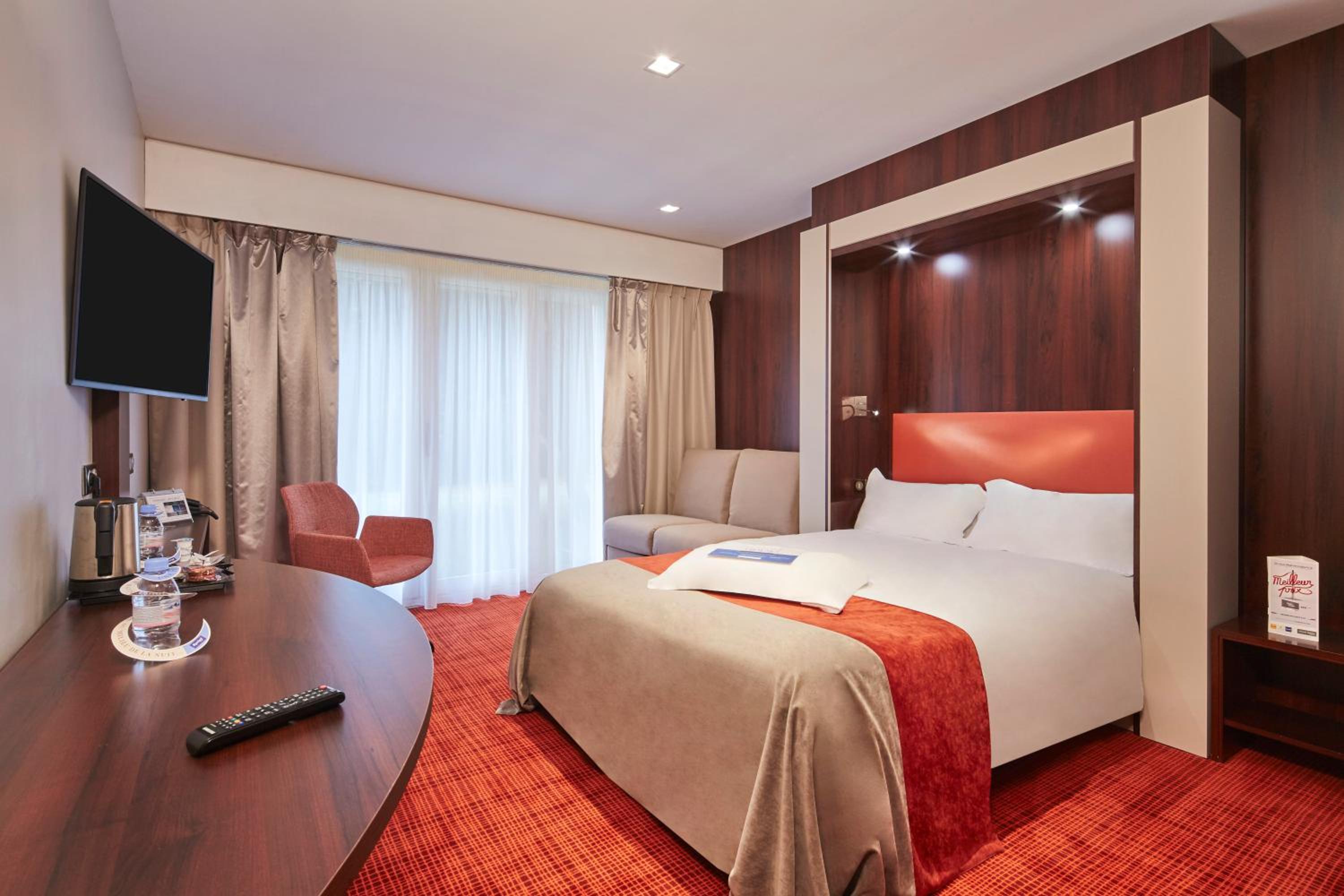Triple Room with One Double Bed and One Single Bed