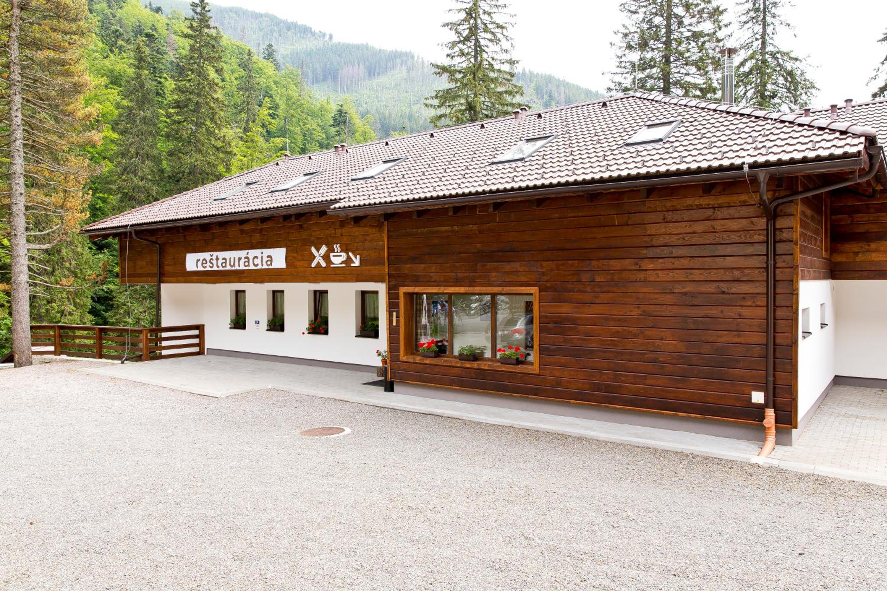 Apartment with Mountain View - Photo 11