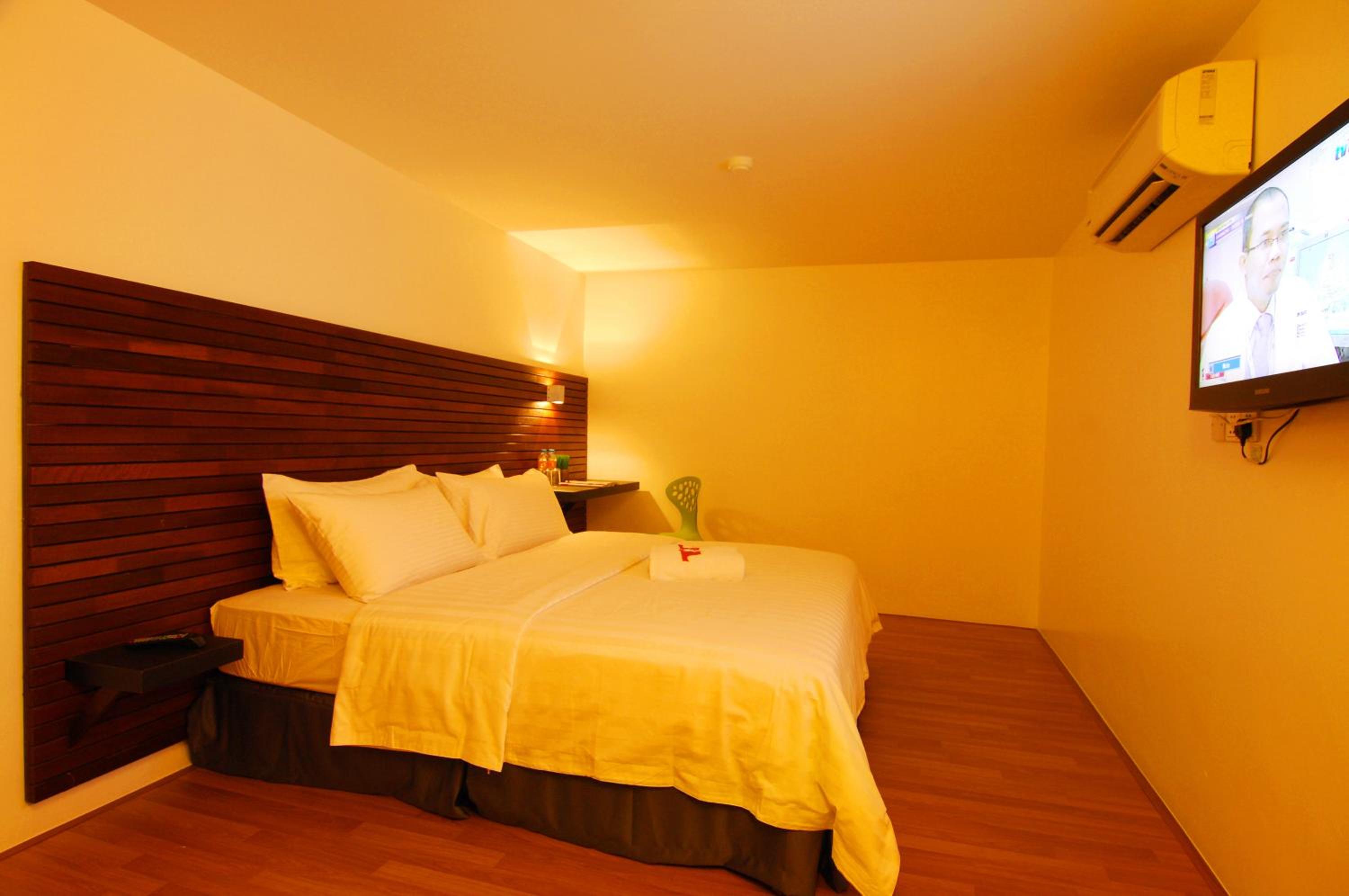 Premier Double Room -With Window  photo 3
