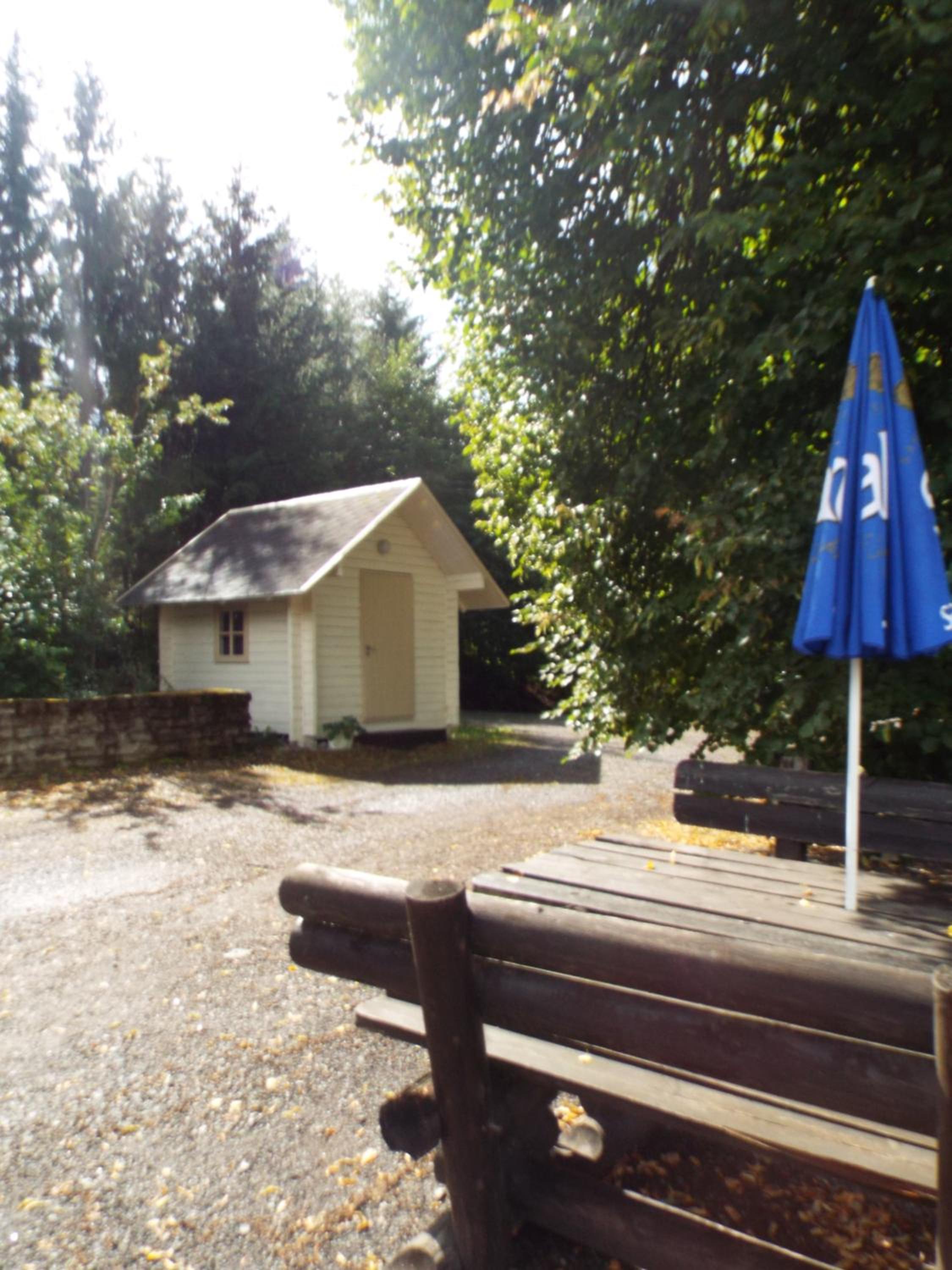 Cottage with Shared Bathroom photo 3