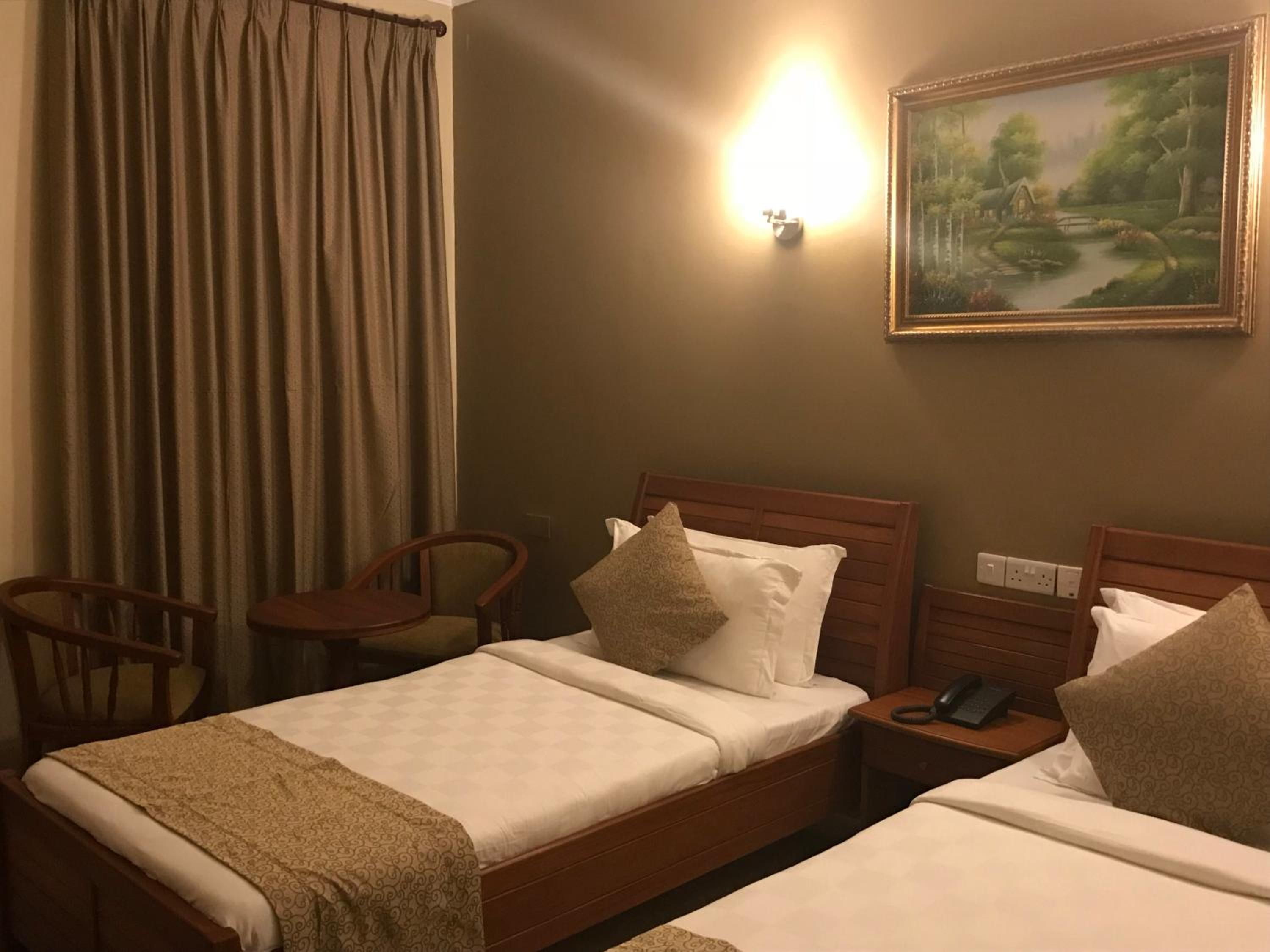 Deluxe Twin Room
