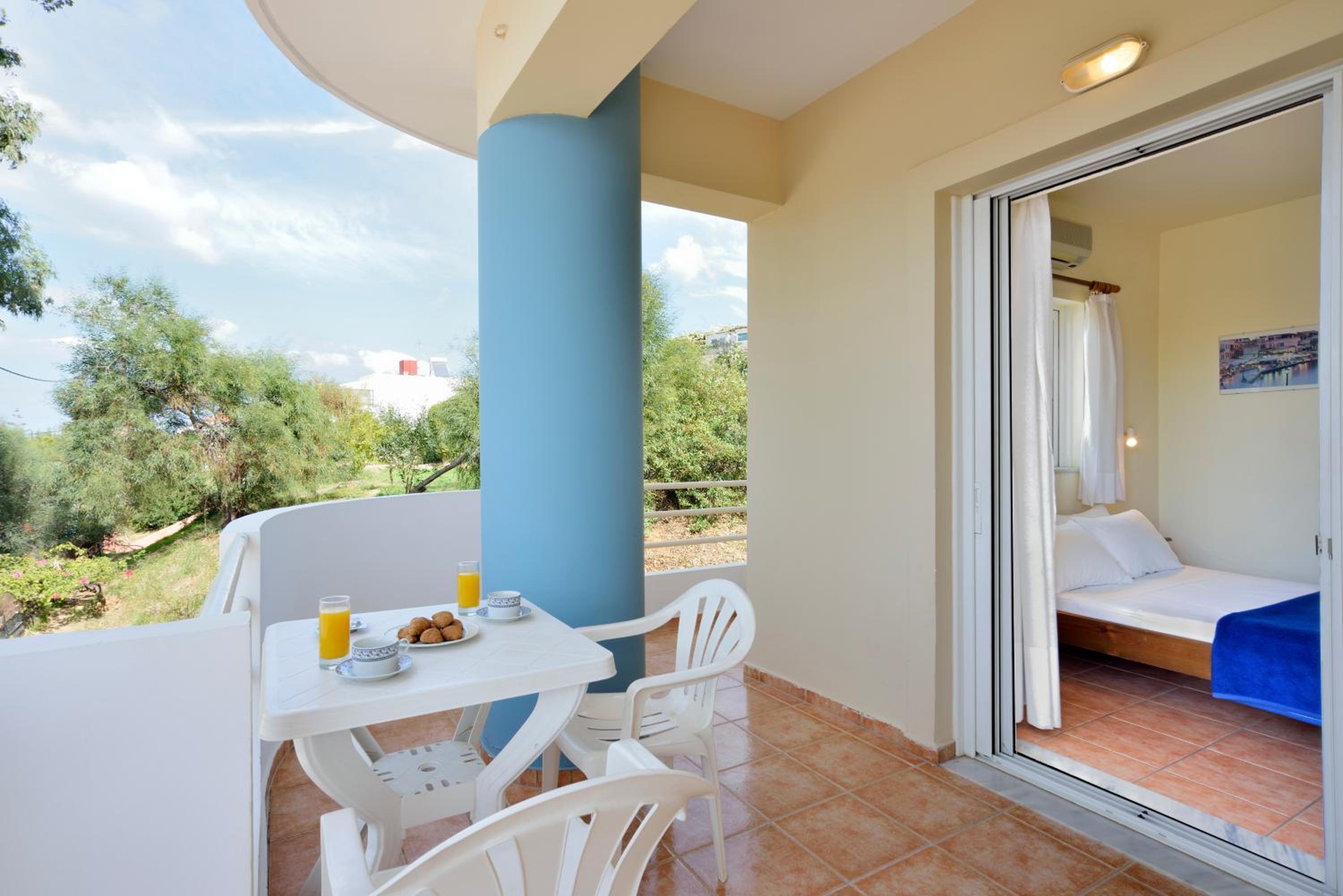 Double or Twin Room photo 1