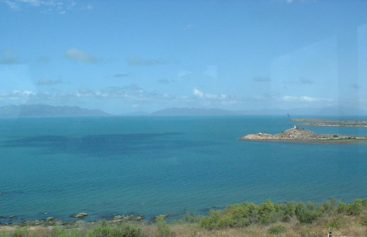 Studio Apartment with Ocean View photo 3