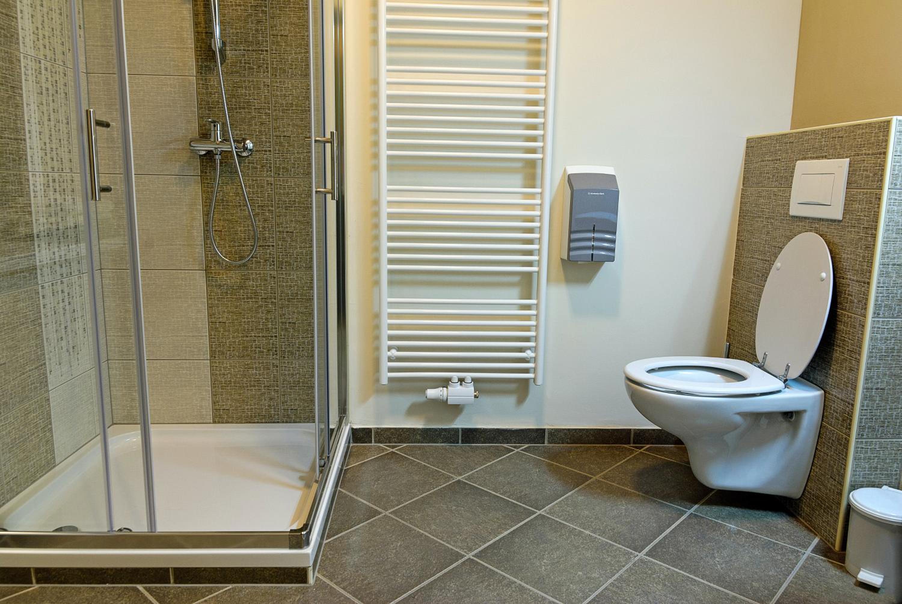Standard Quadruple Room - Photo 4