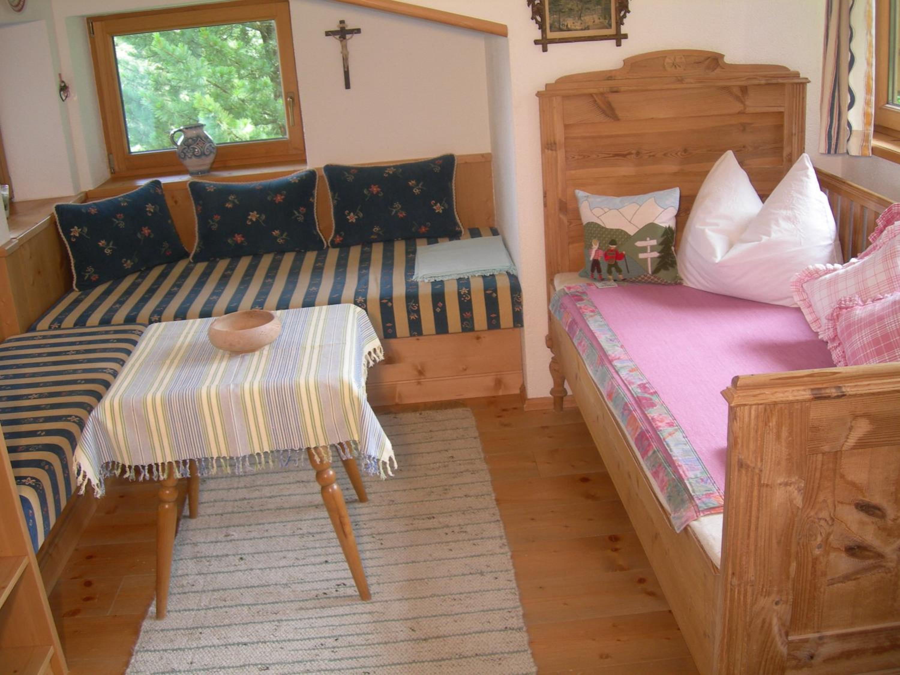 Three-Bedroom Apartment with Balcony photo 1