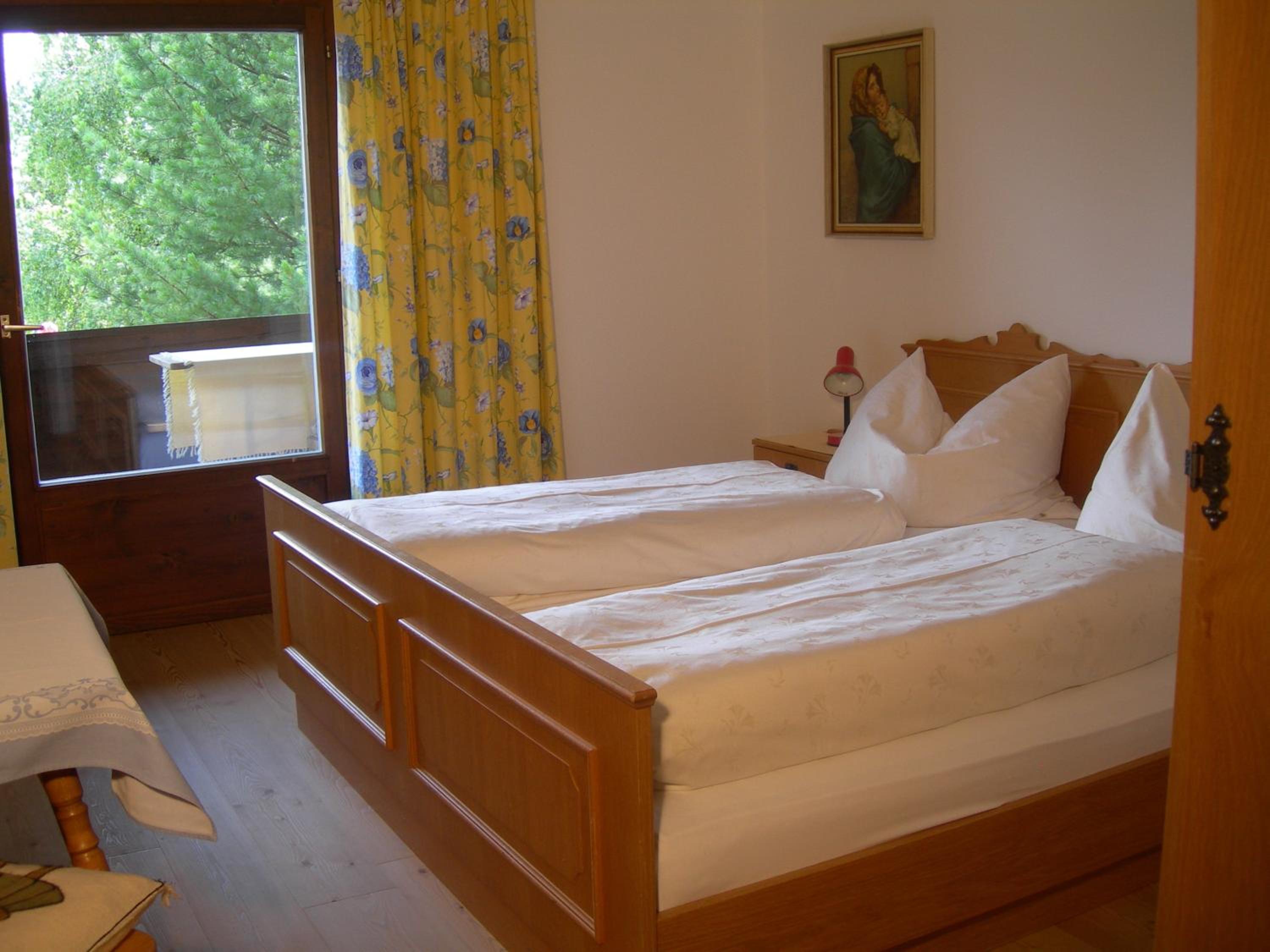 Three-Bedroom Apartment photo 2