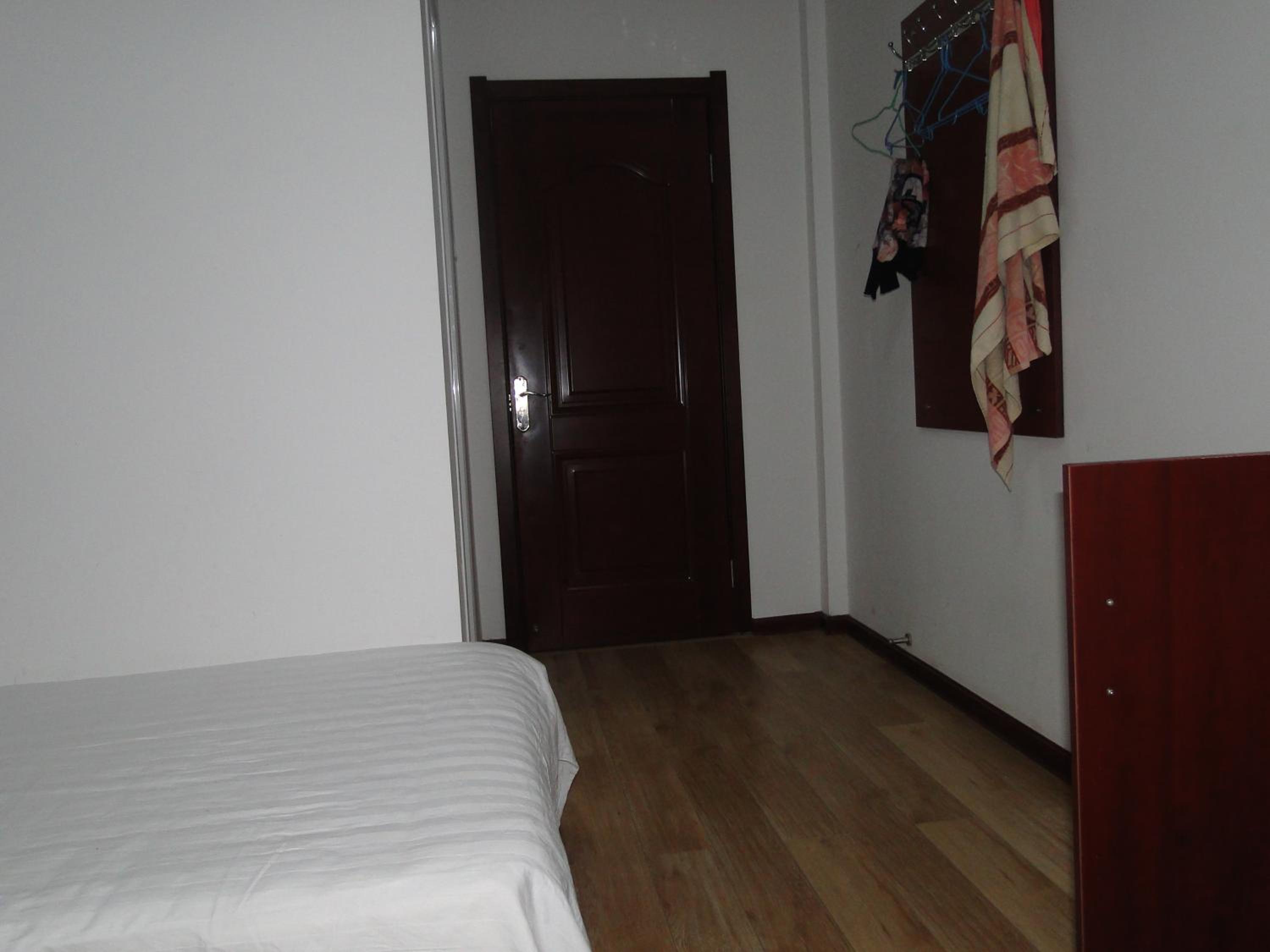Single Room with Private Bathroom photo 1
