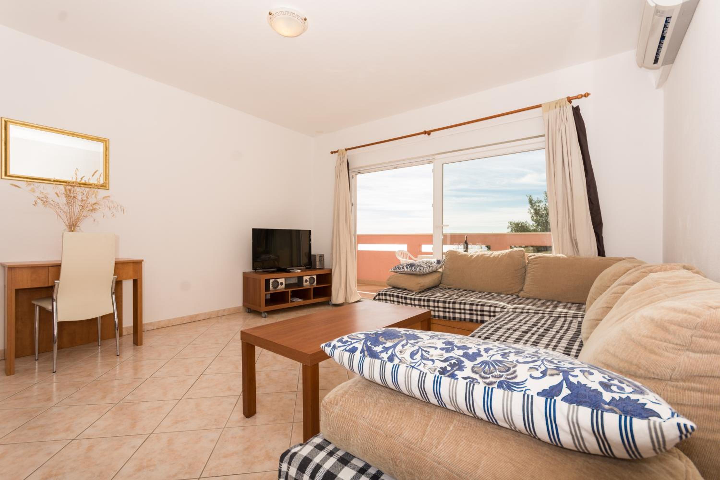 Apartment with Sea View