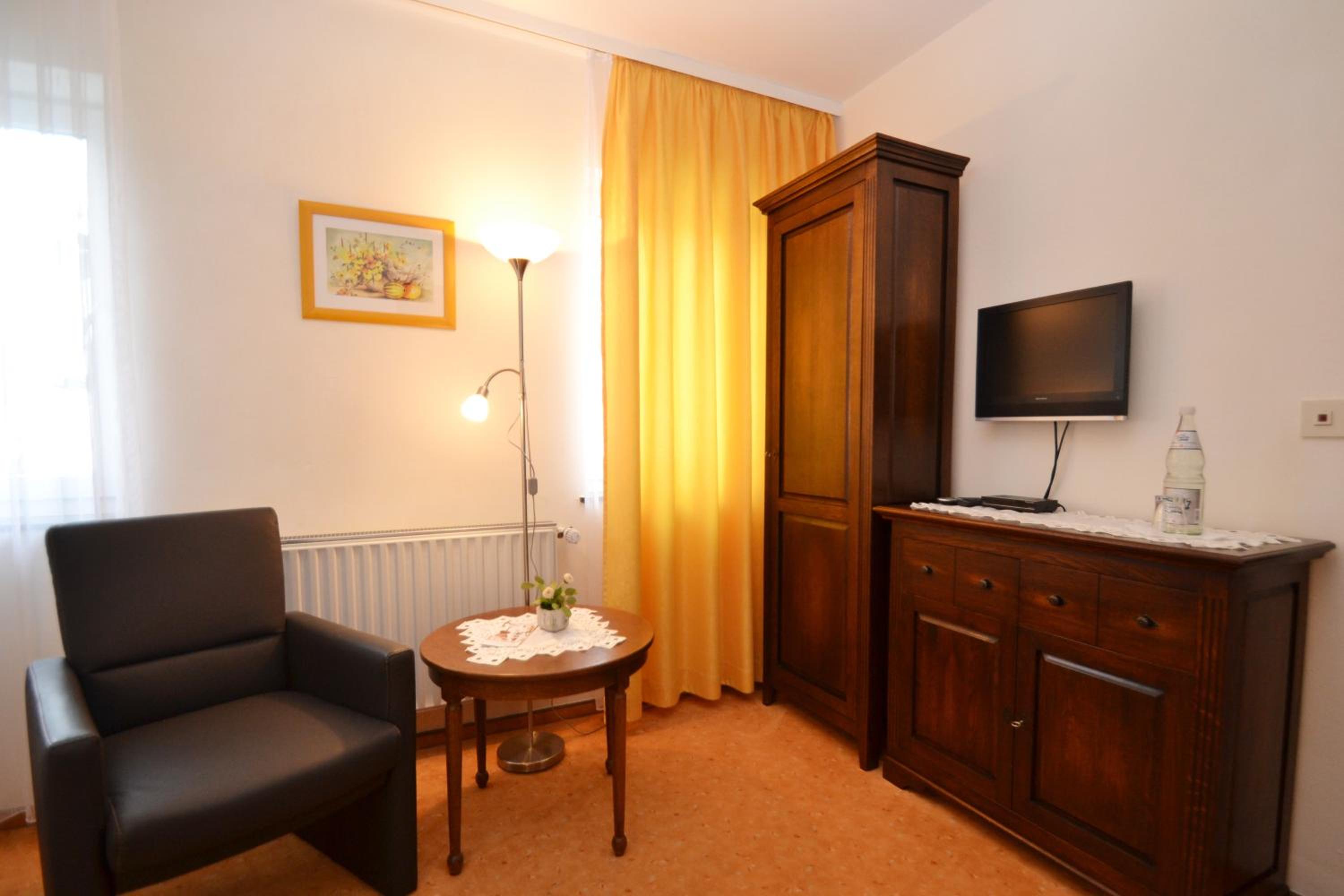 Standard Single Room with Shower