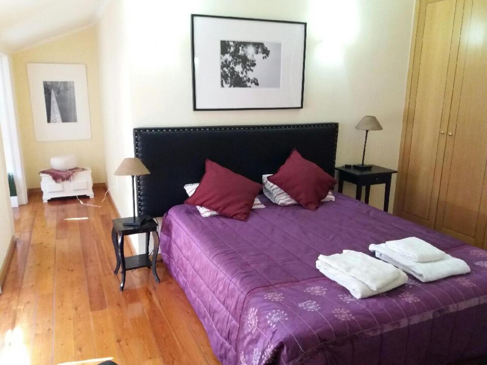 One-Bedroom Apartment with Balcony