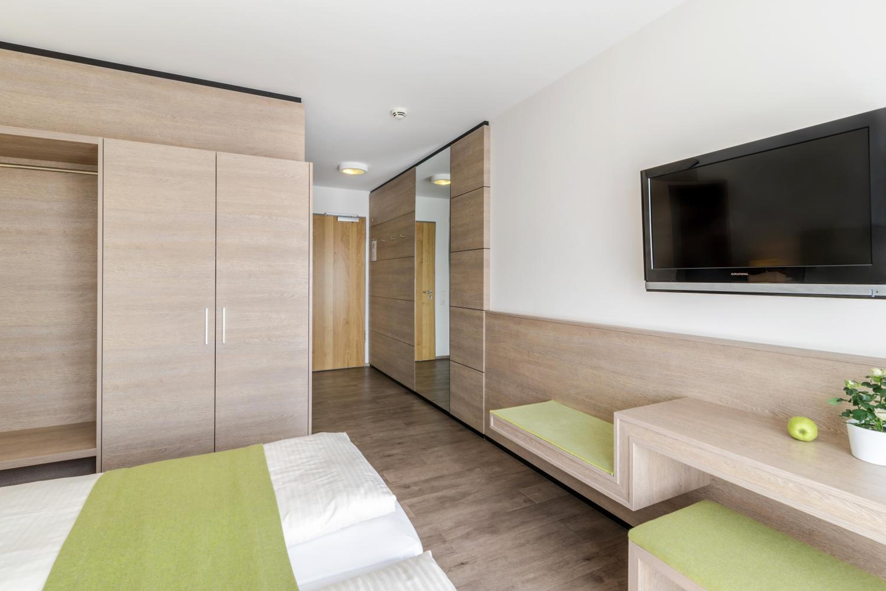 Double Room - Photo 3