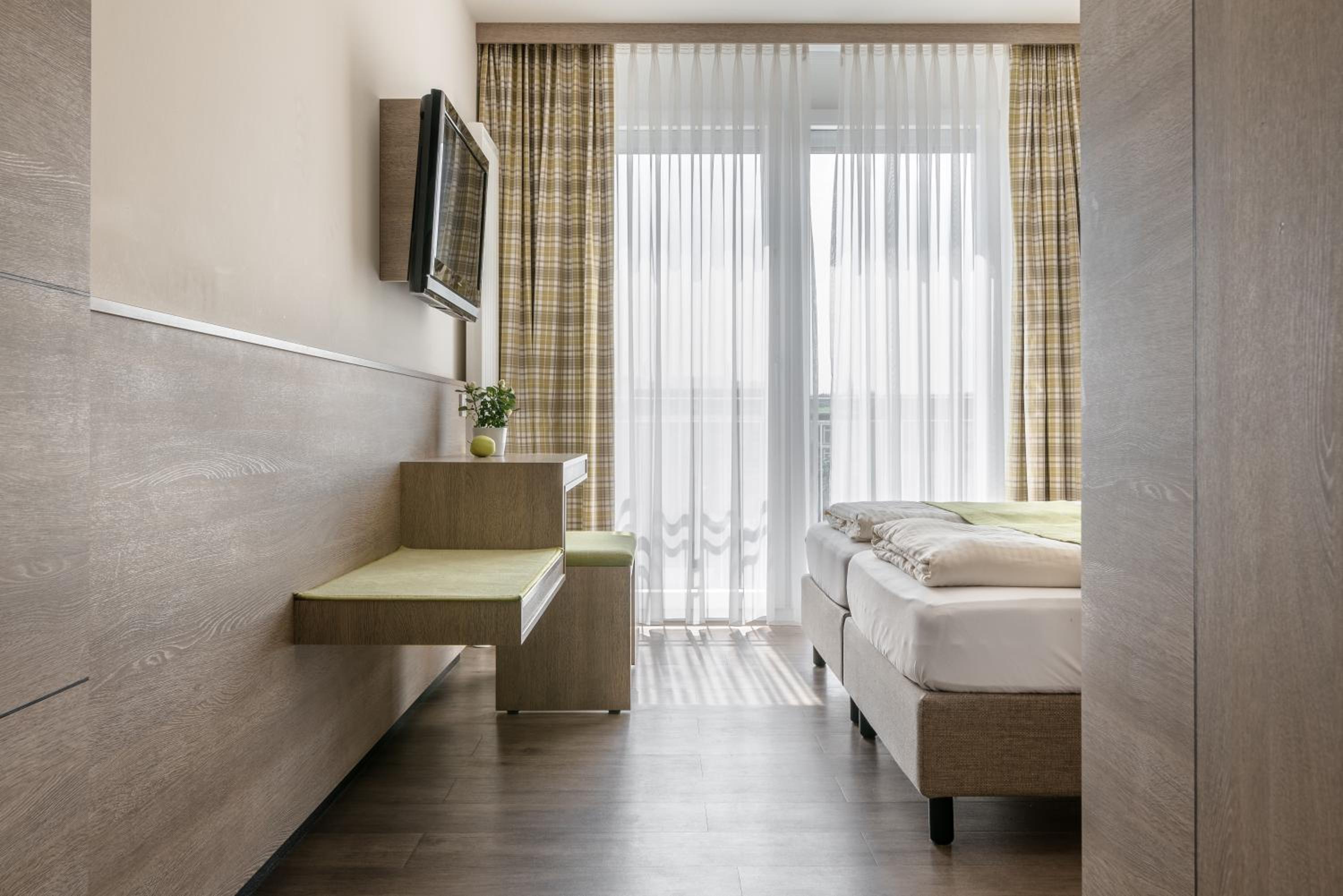 Double Room - Photo 4