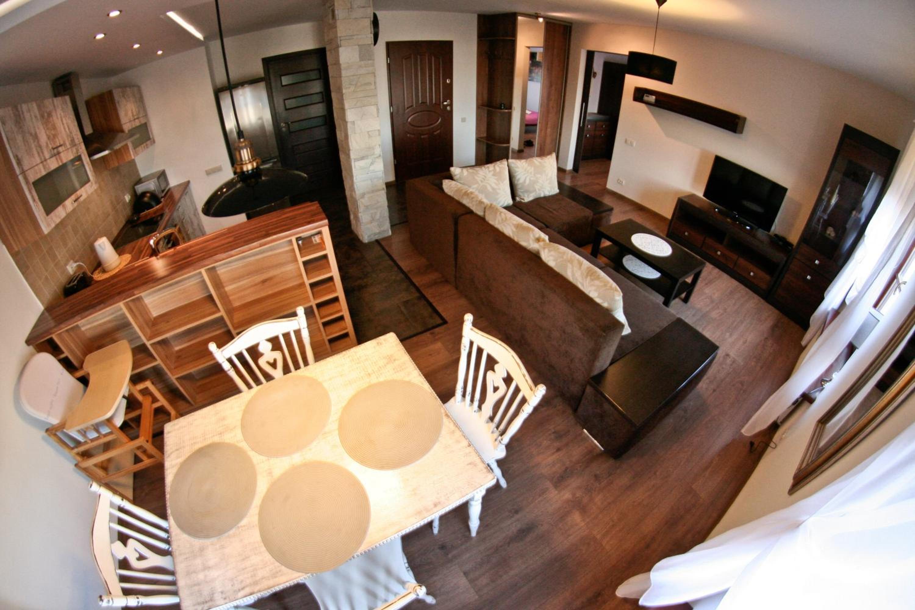 Apartment photo 2
