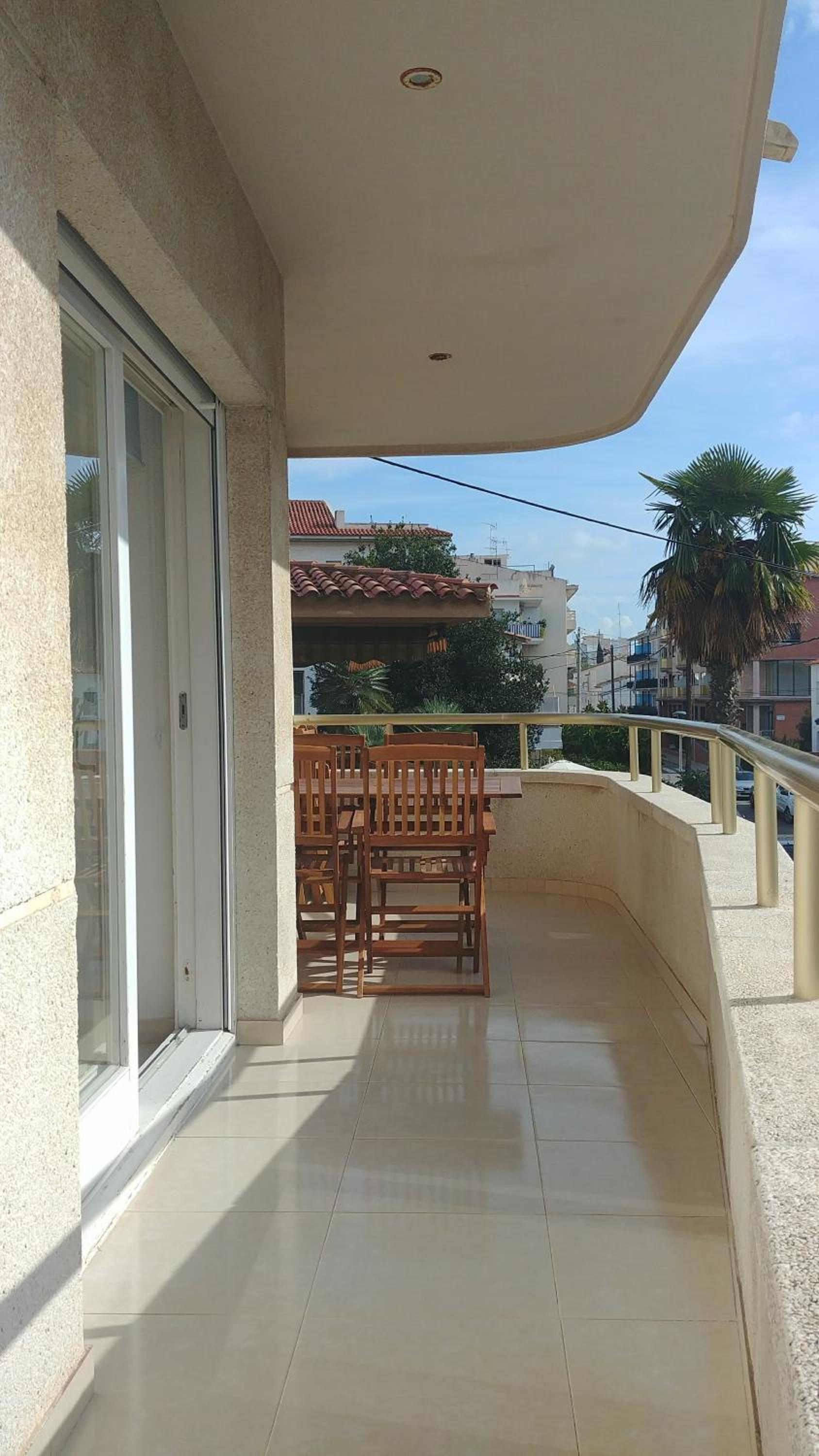 Apartment with Terrace - Photo 11