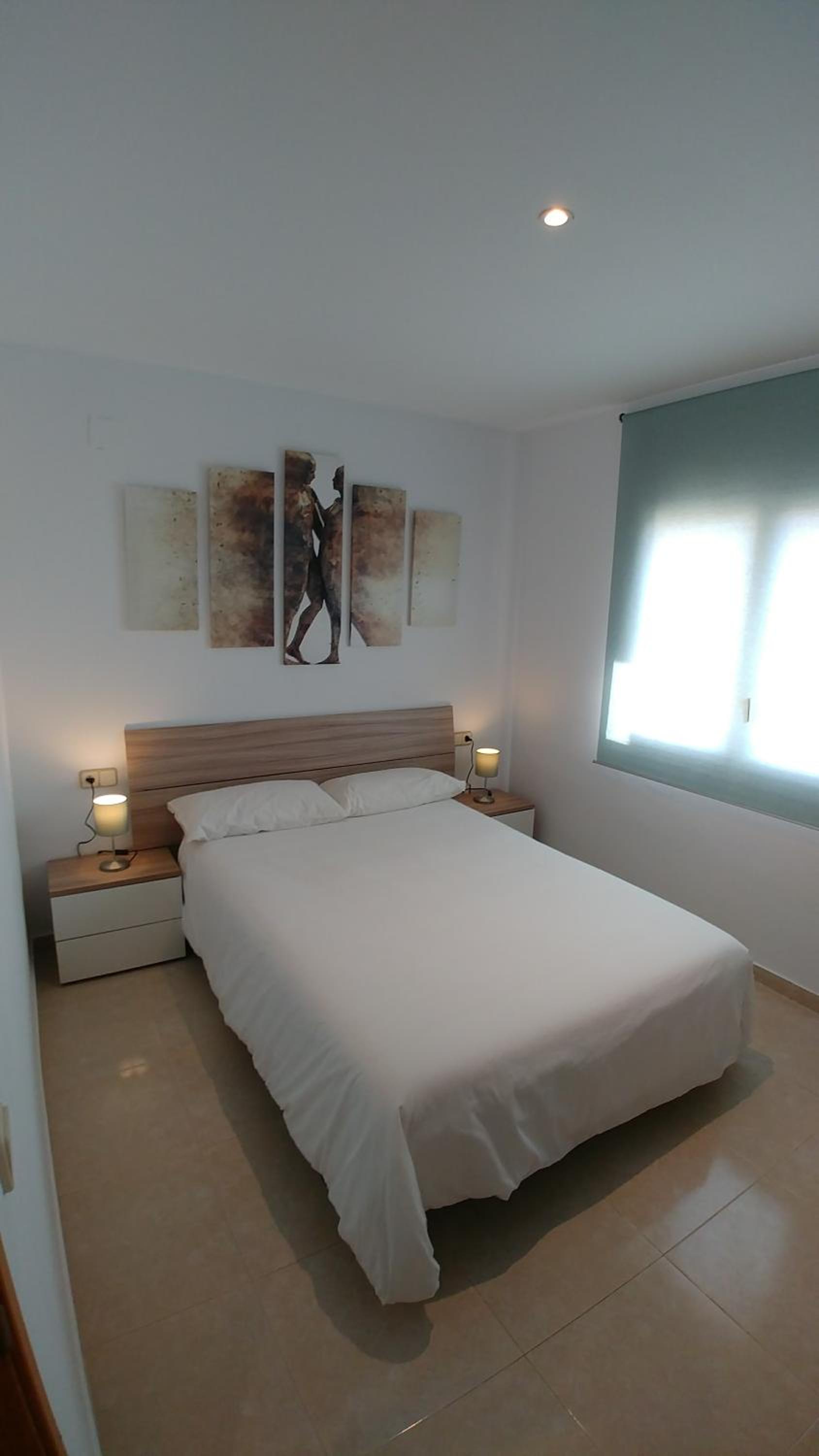 Apartment with Terrace - Photo 13