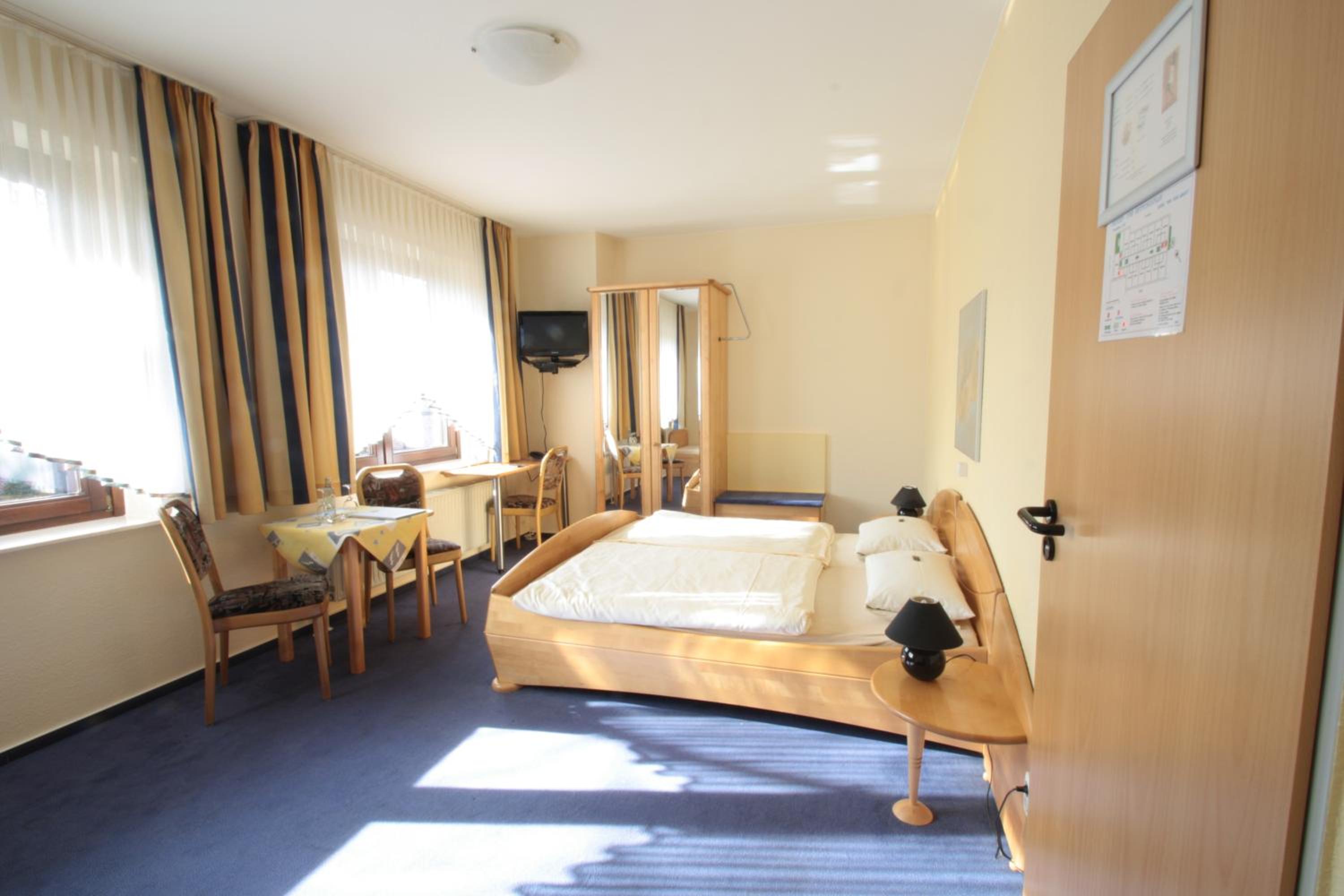 Triple Room - Photo 2