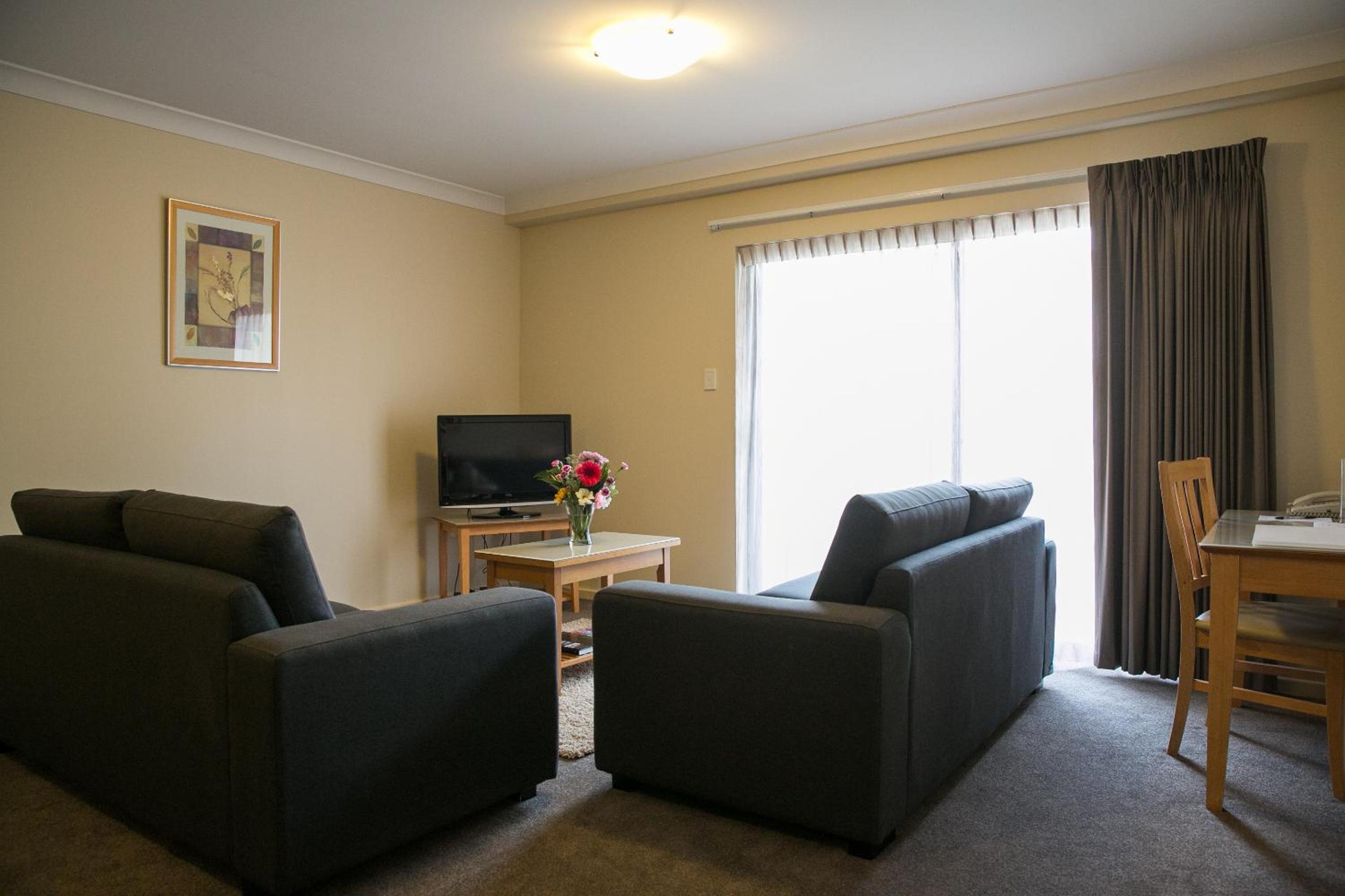 Special Offer - Two-Bedroom Apartment with 2 Bathrooms