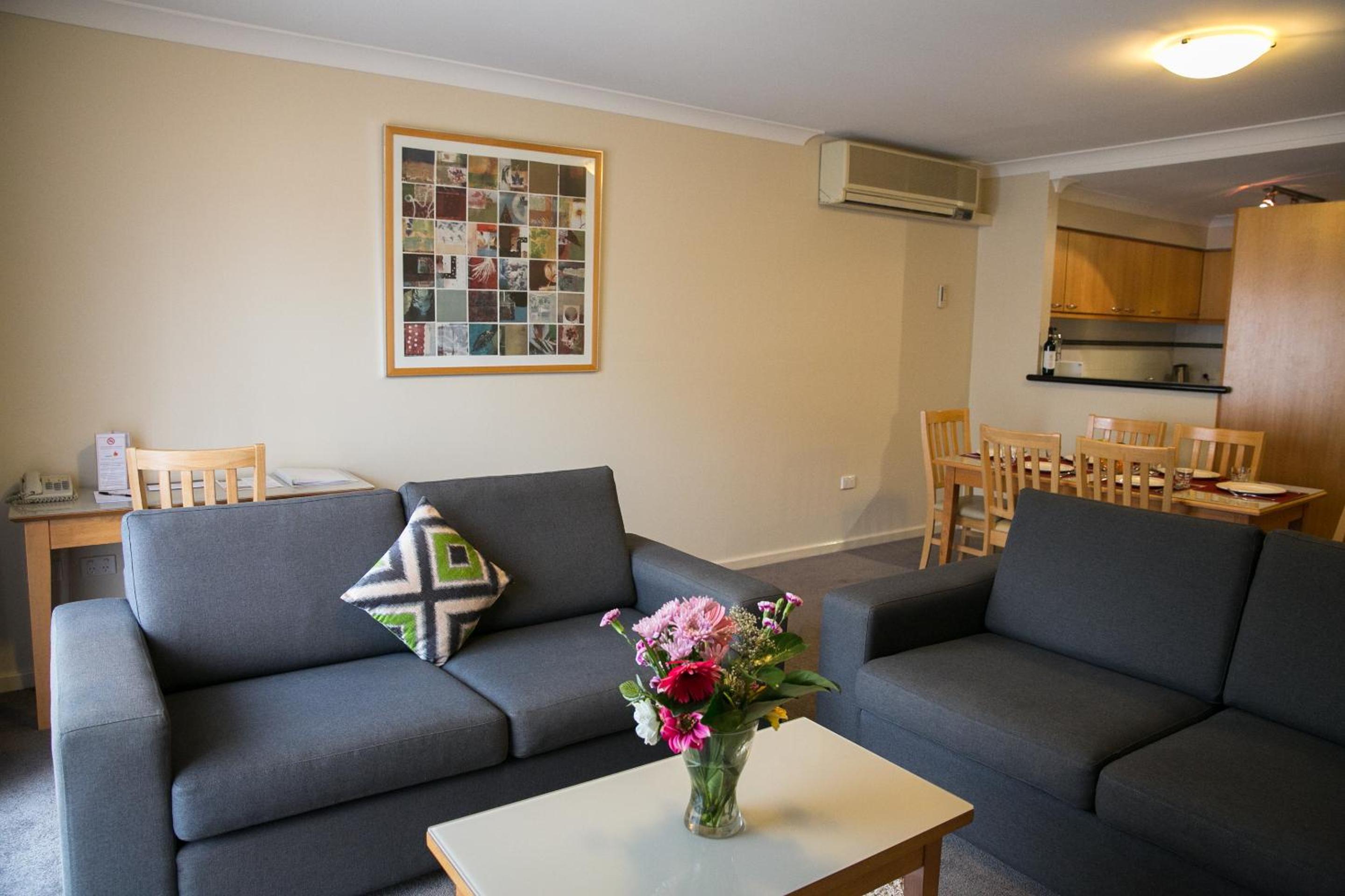 Two-Bedroom Apartment with 2 Bathrooms thumbnail 6