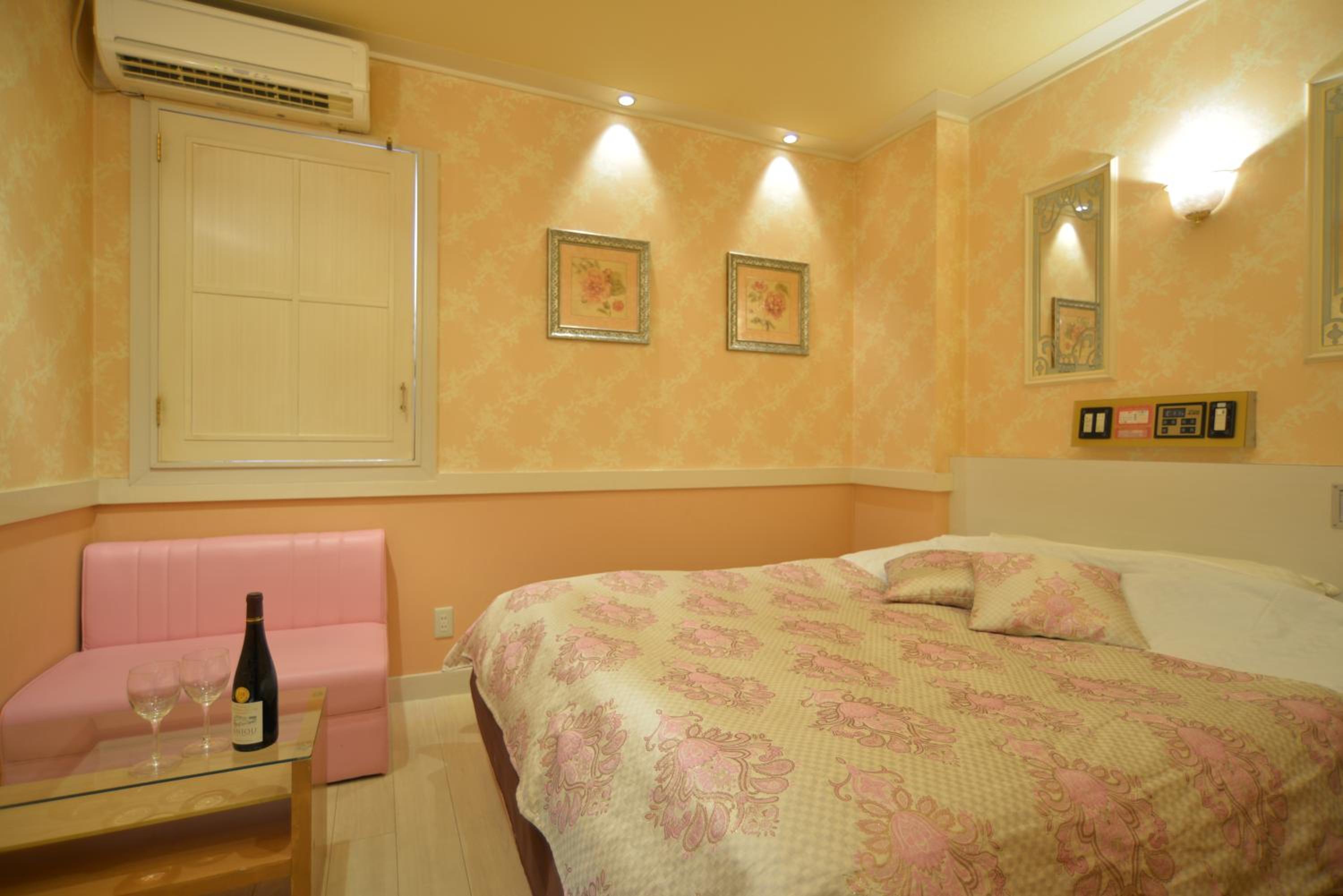 Double Room - Photo 2
