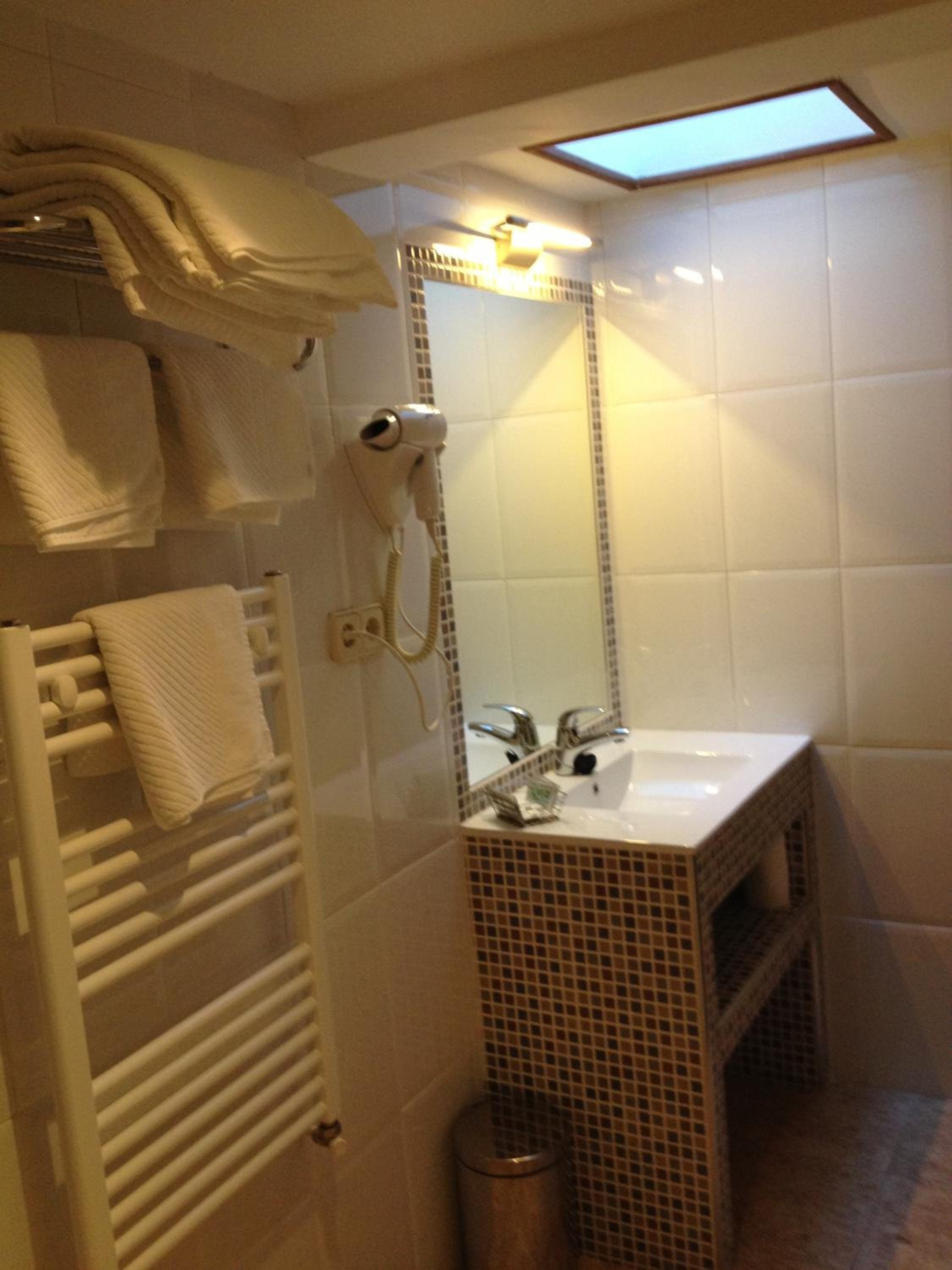 Triple Room - Photo 9