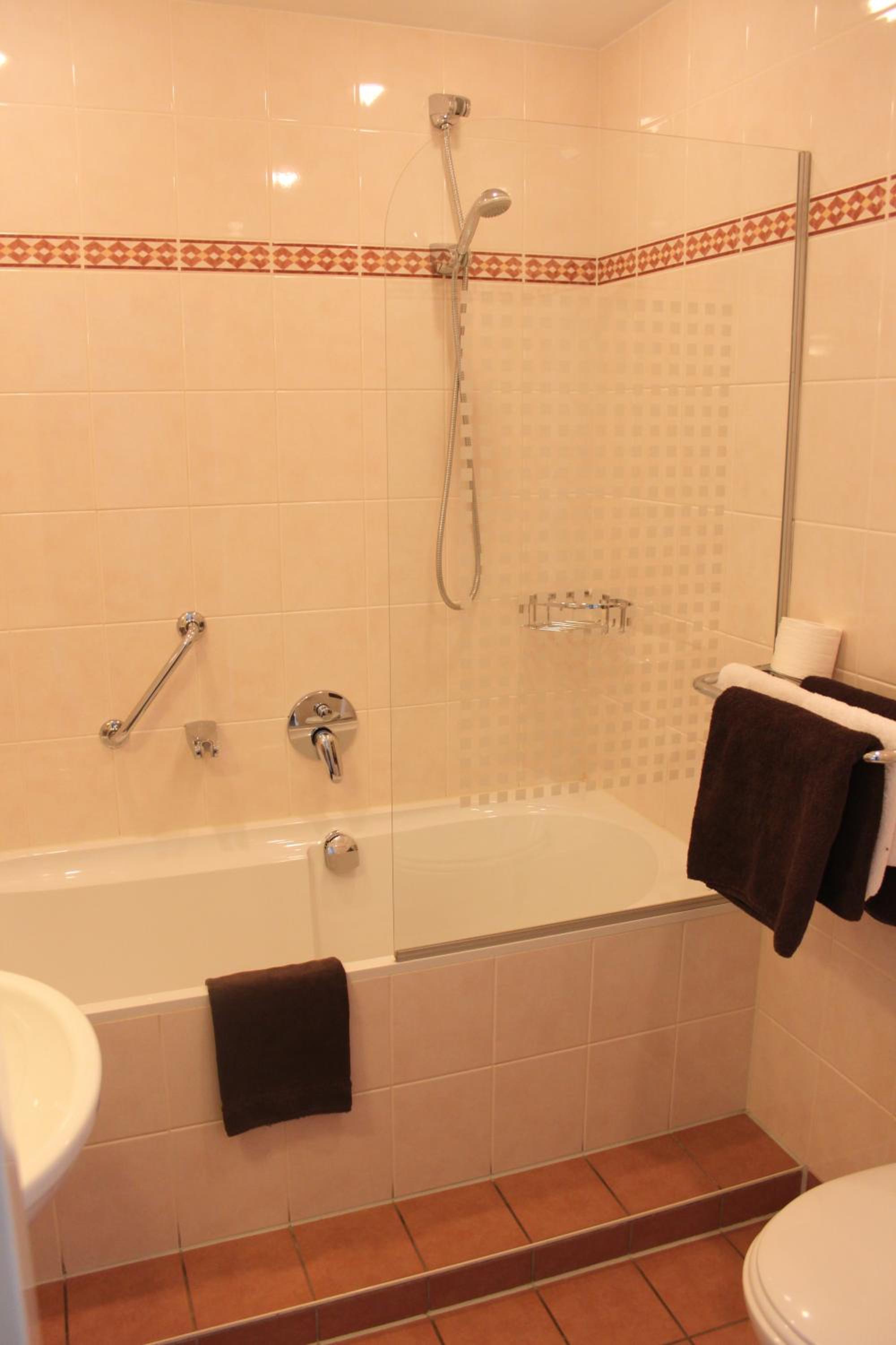 Deluxe Double Room - Photo 10