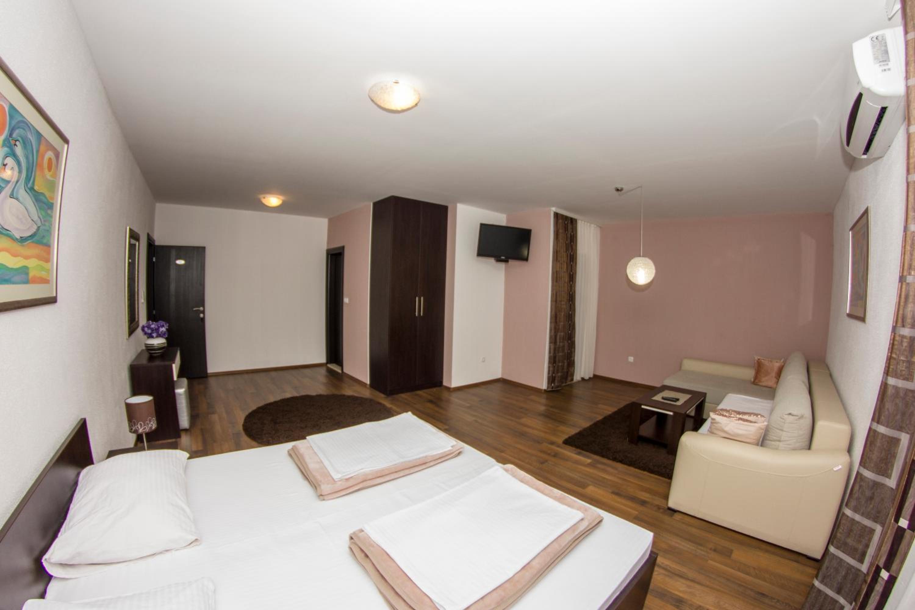 Standard Suite