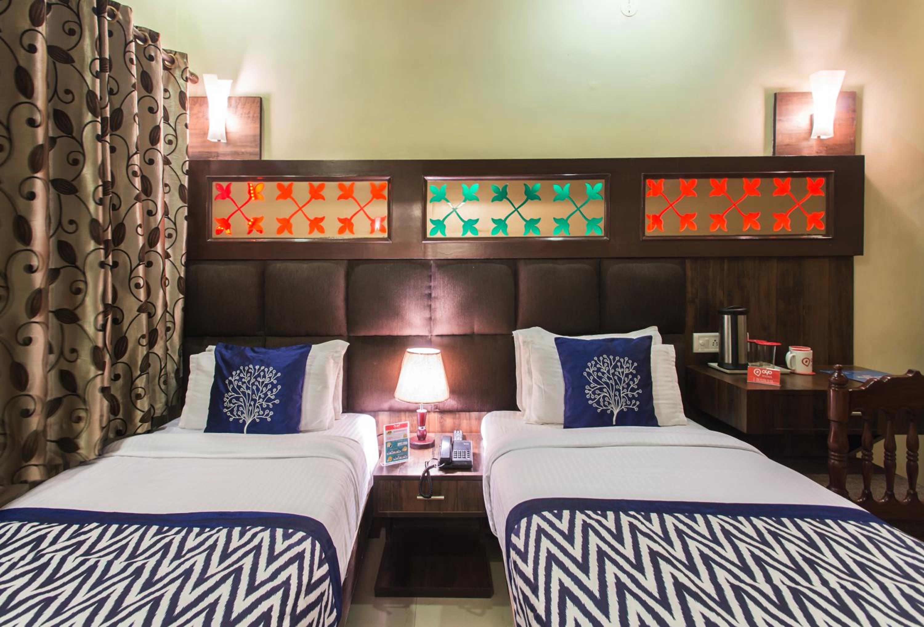 Shalimar Club Deluxe - Photo 5