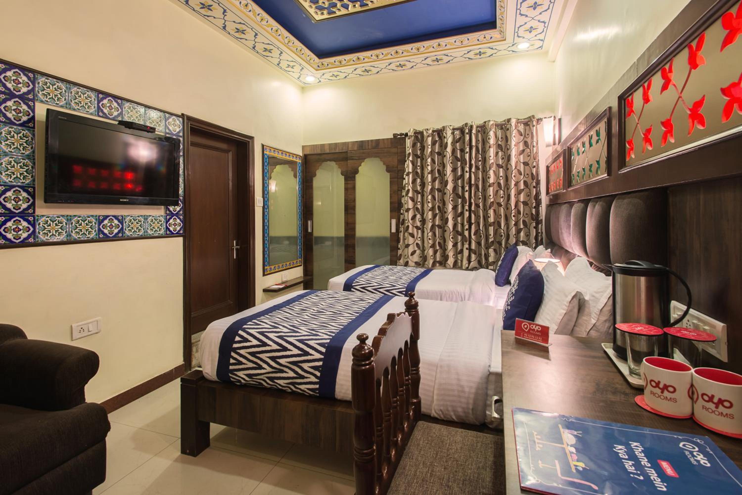 Shalimar Club Deluxe - Photo 6