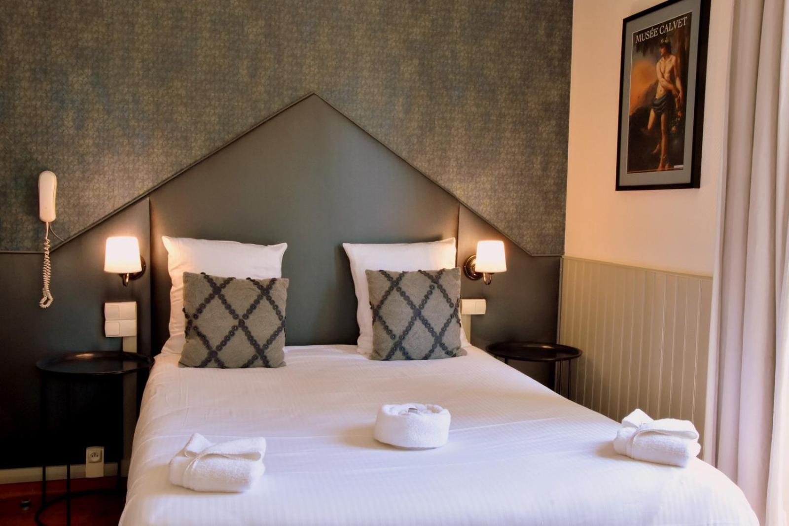 Standard Double Room - Photo 10