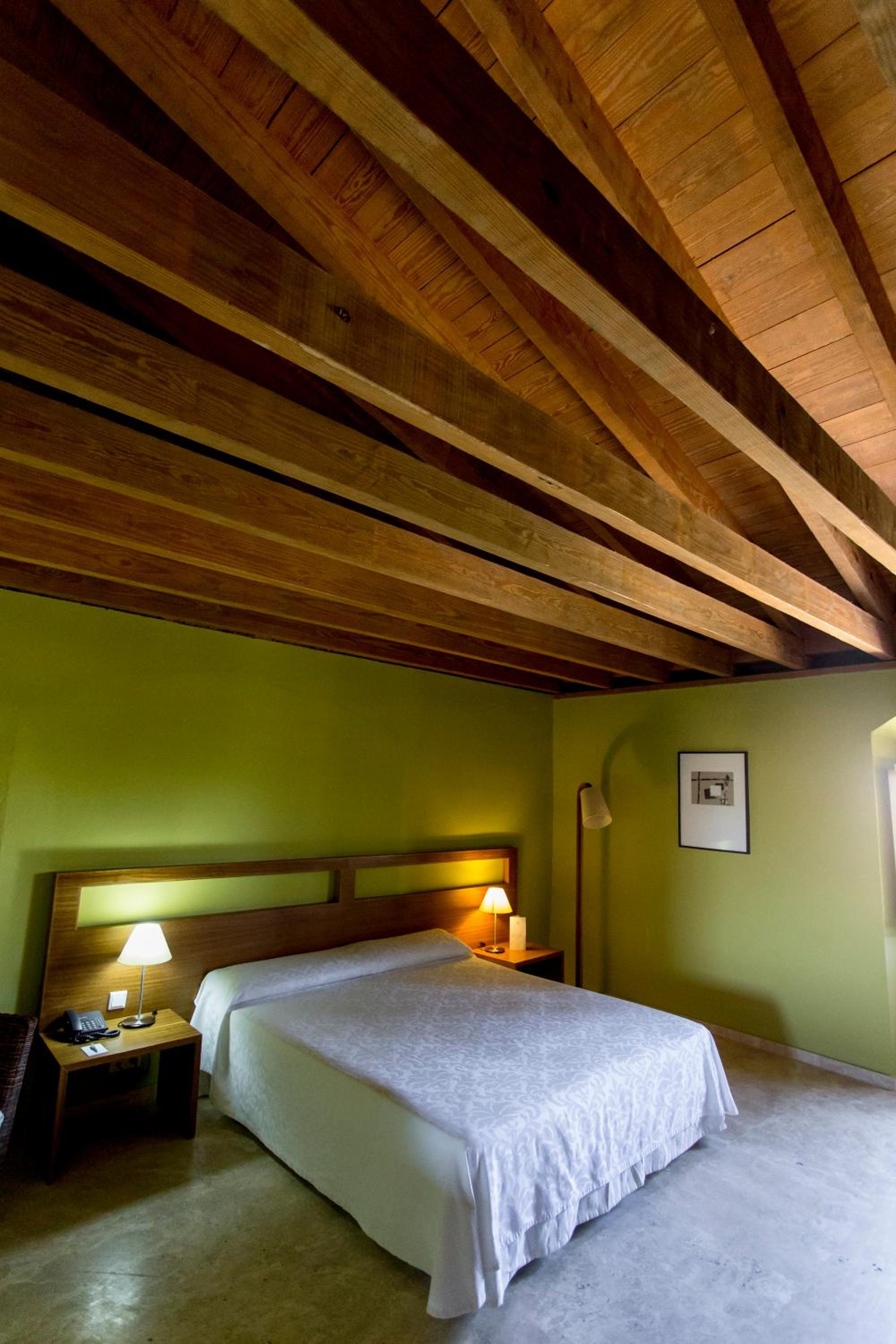 Double or Twin Room photo 3