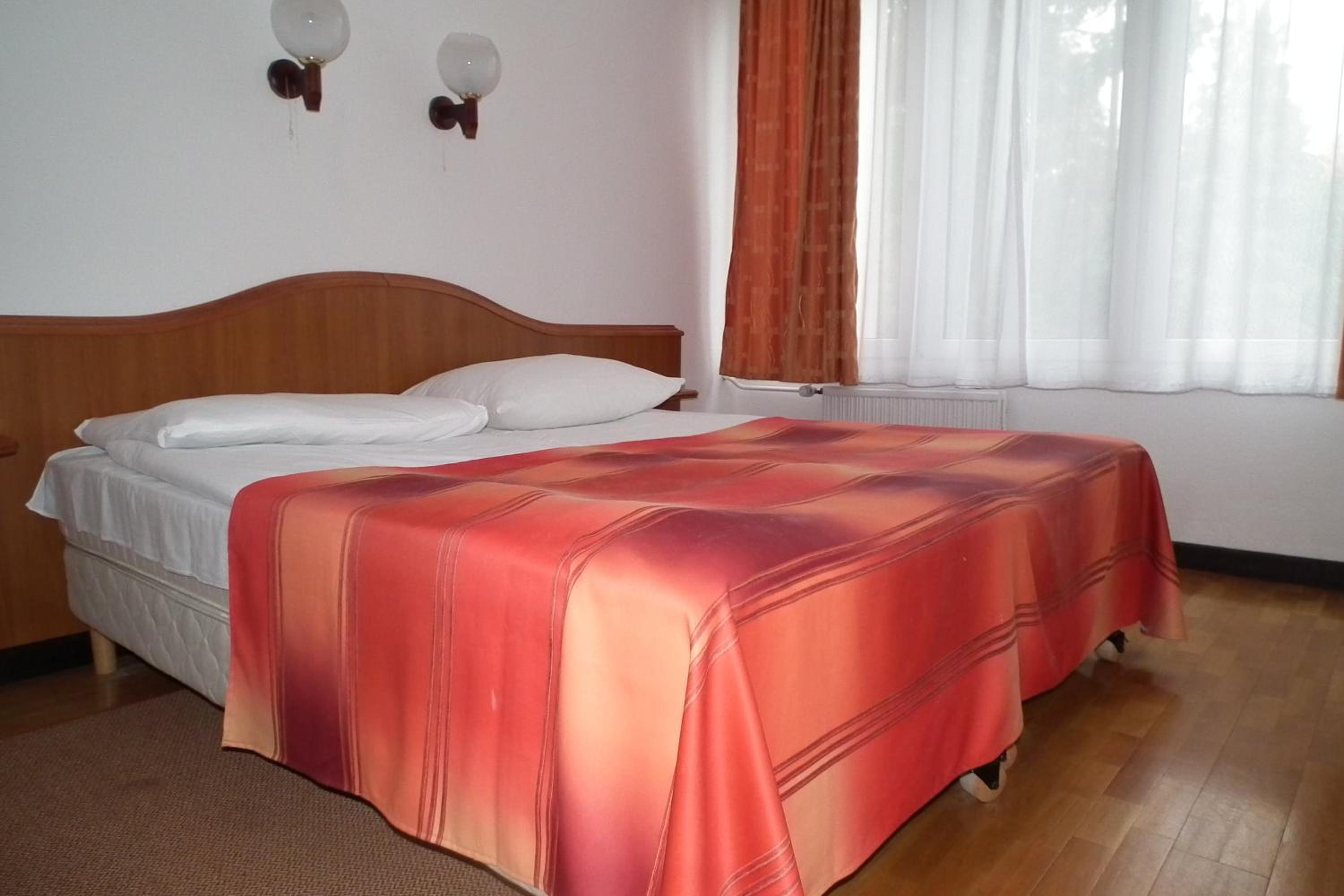 2-Room Apartment (2 Adults) photo 1