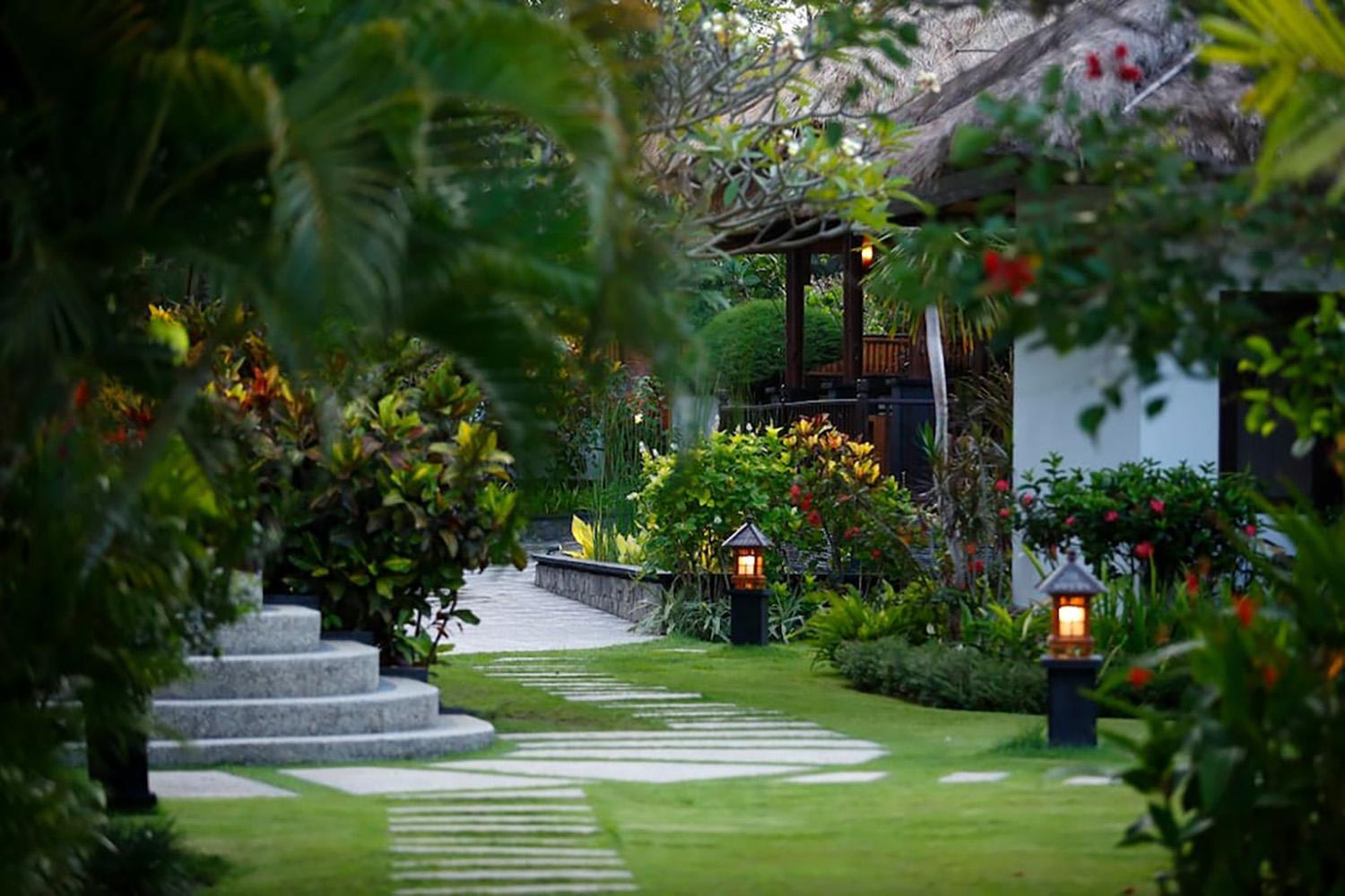 Two-Bedroom Beach Villa - Photo 21