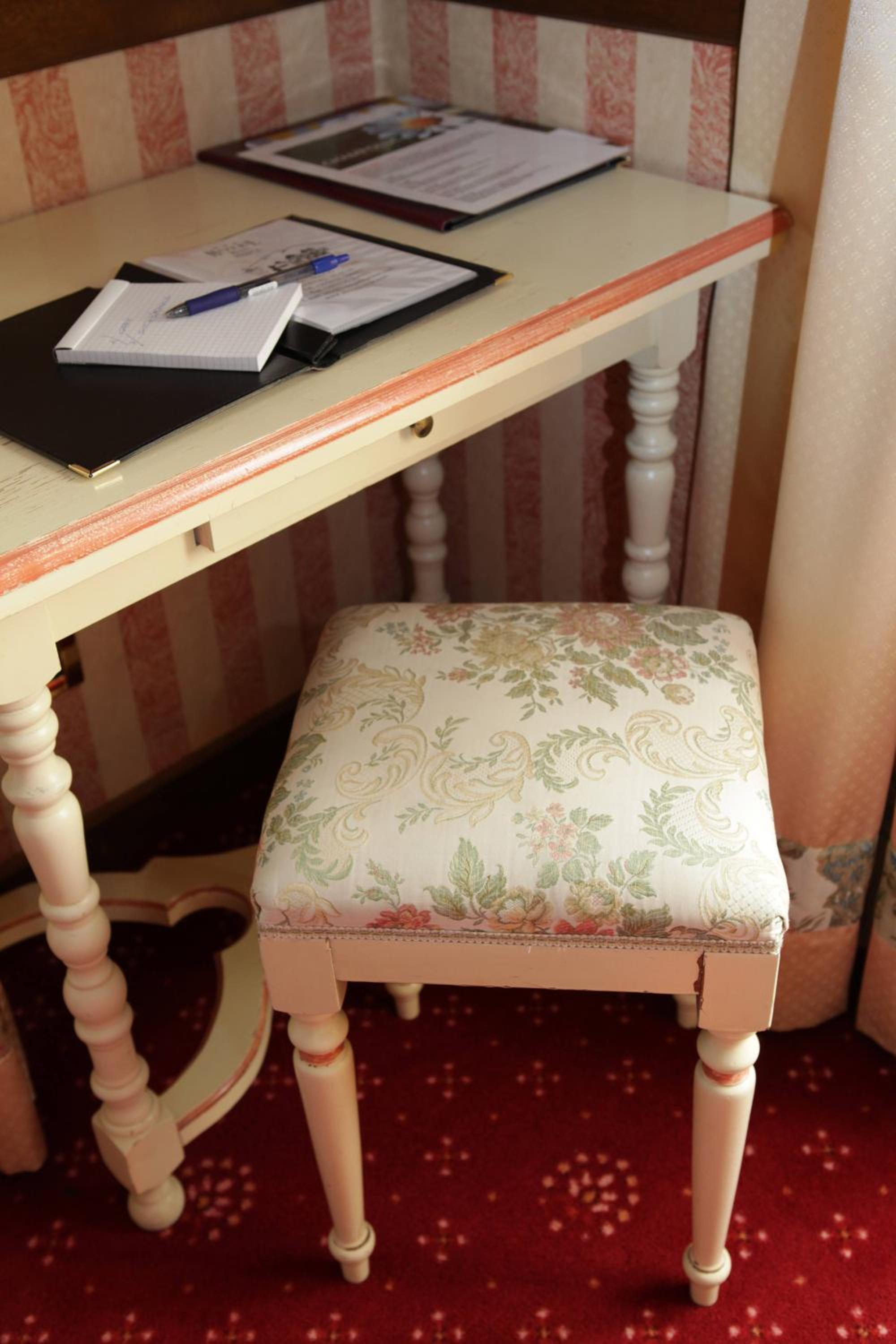 Classic Suite - Photo 5