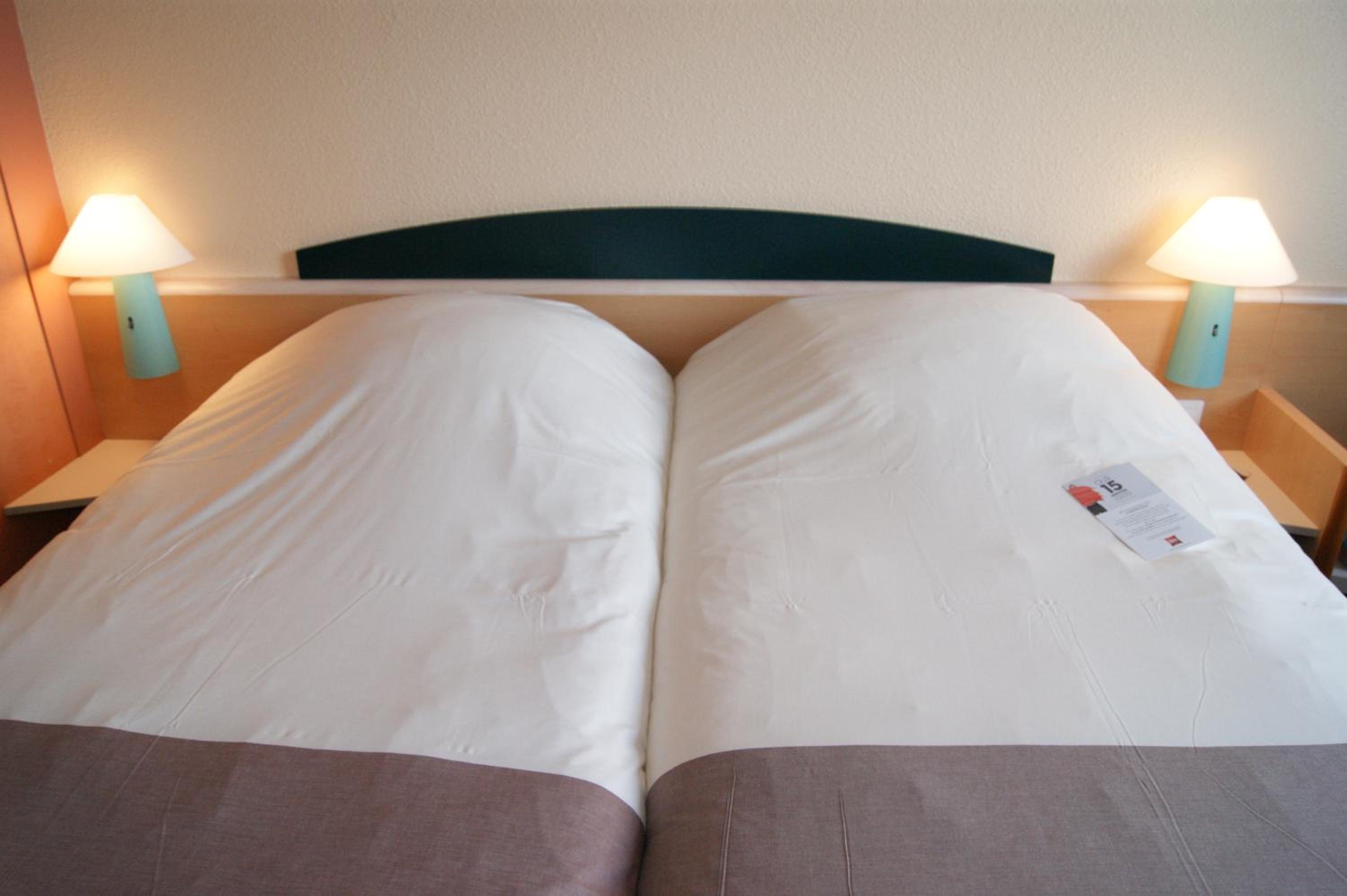 Twin Room - Photo 6
