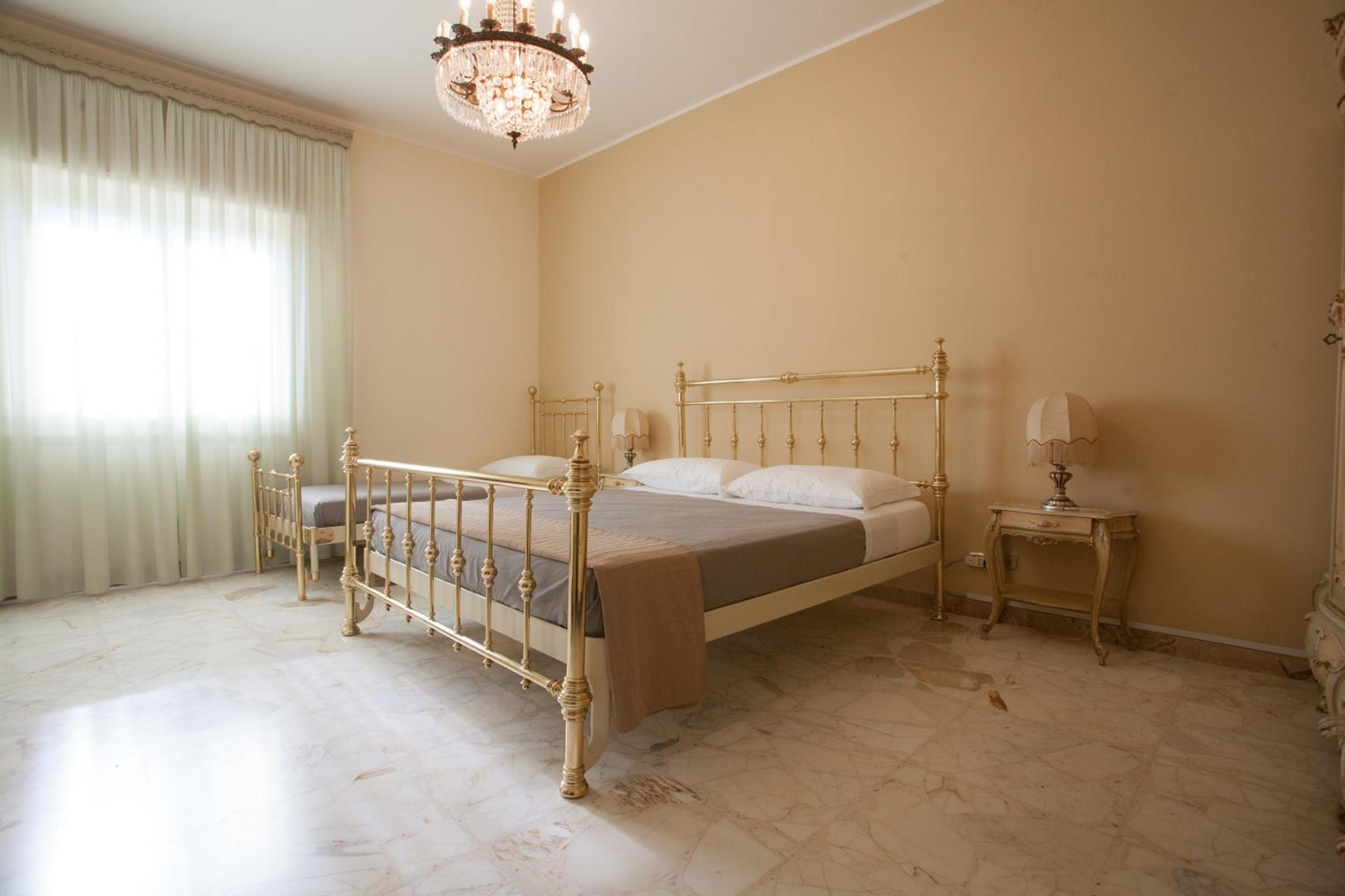 Triple Room with Private Bathroom